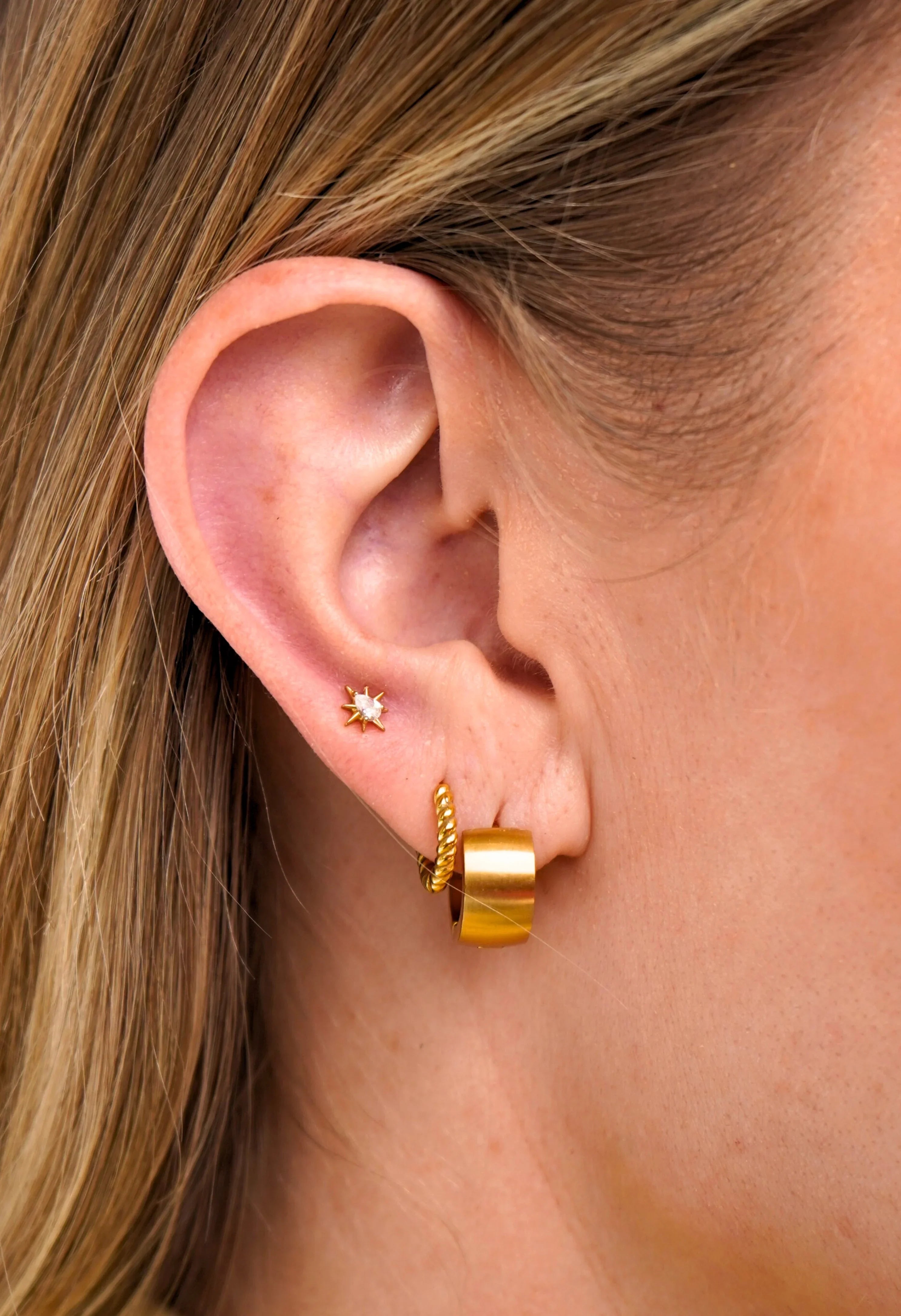 Dewdrop Flat Back Stud