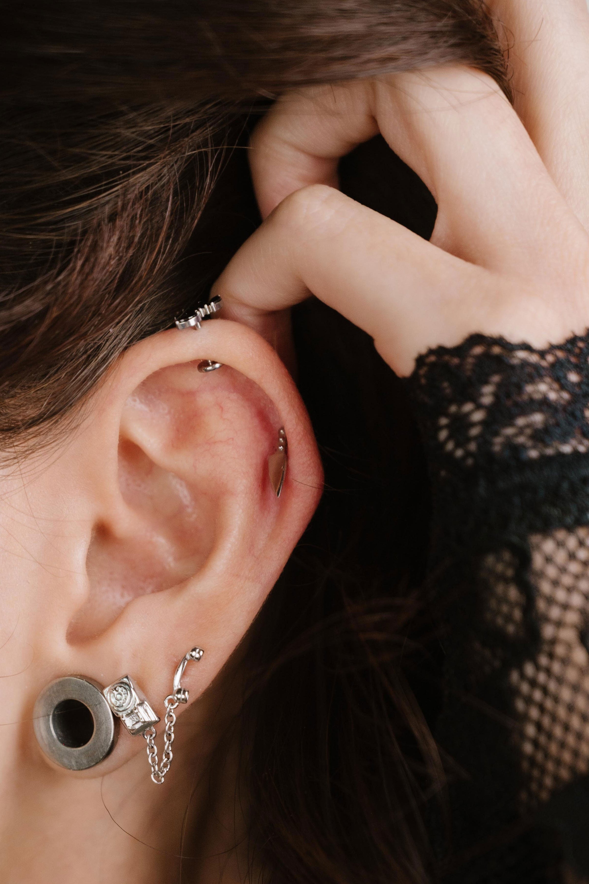 Slasher Flat Back Stud