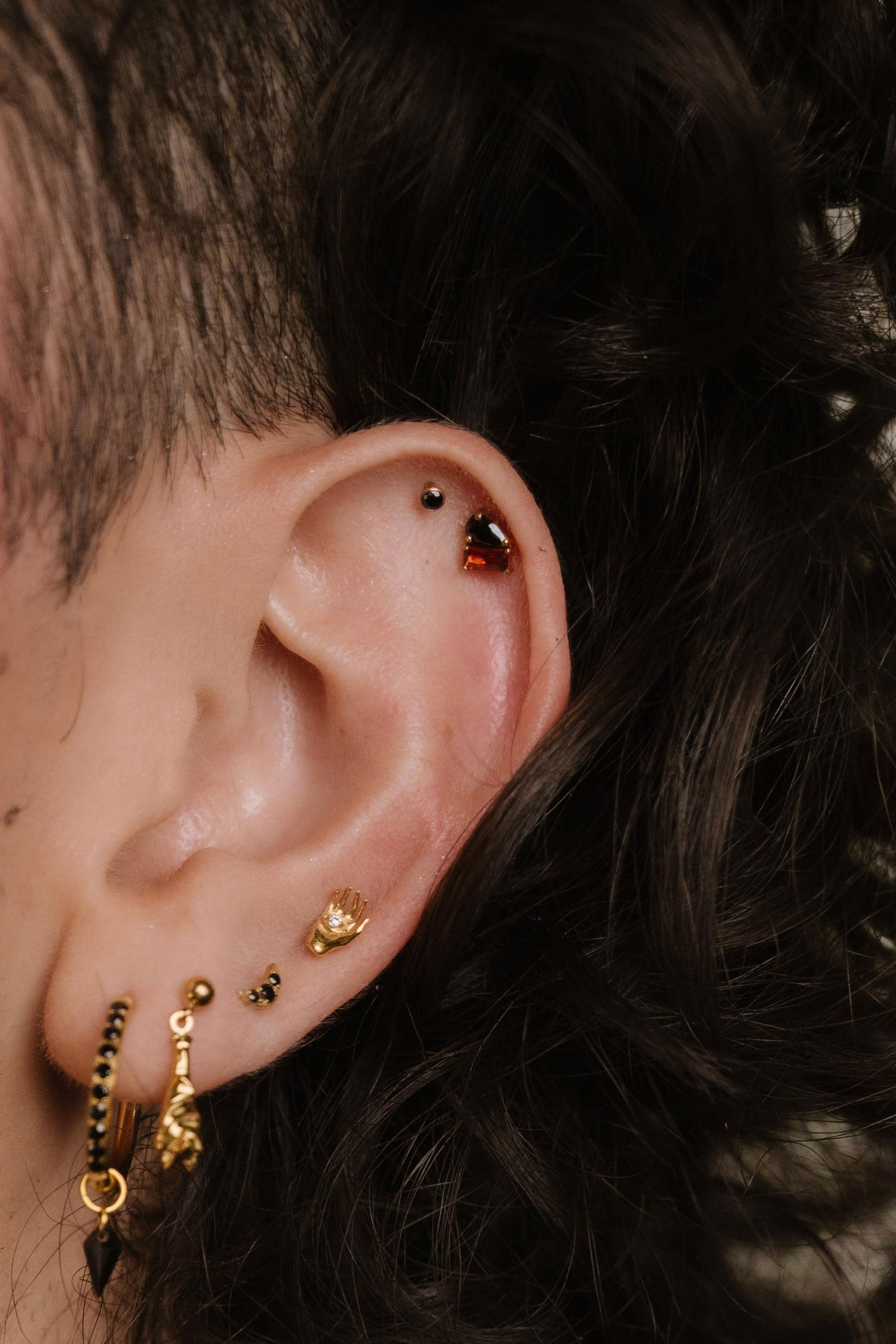 Toi Et Moi Flat Back Stud - Garnet and Onyx