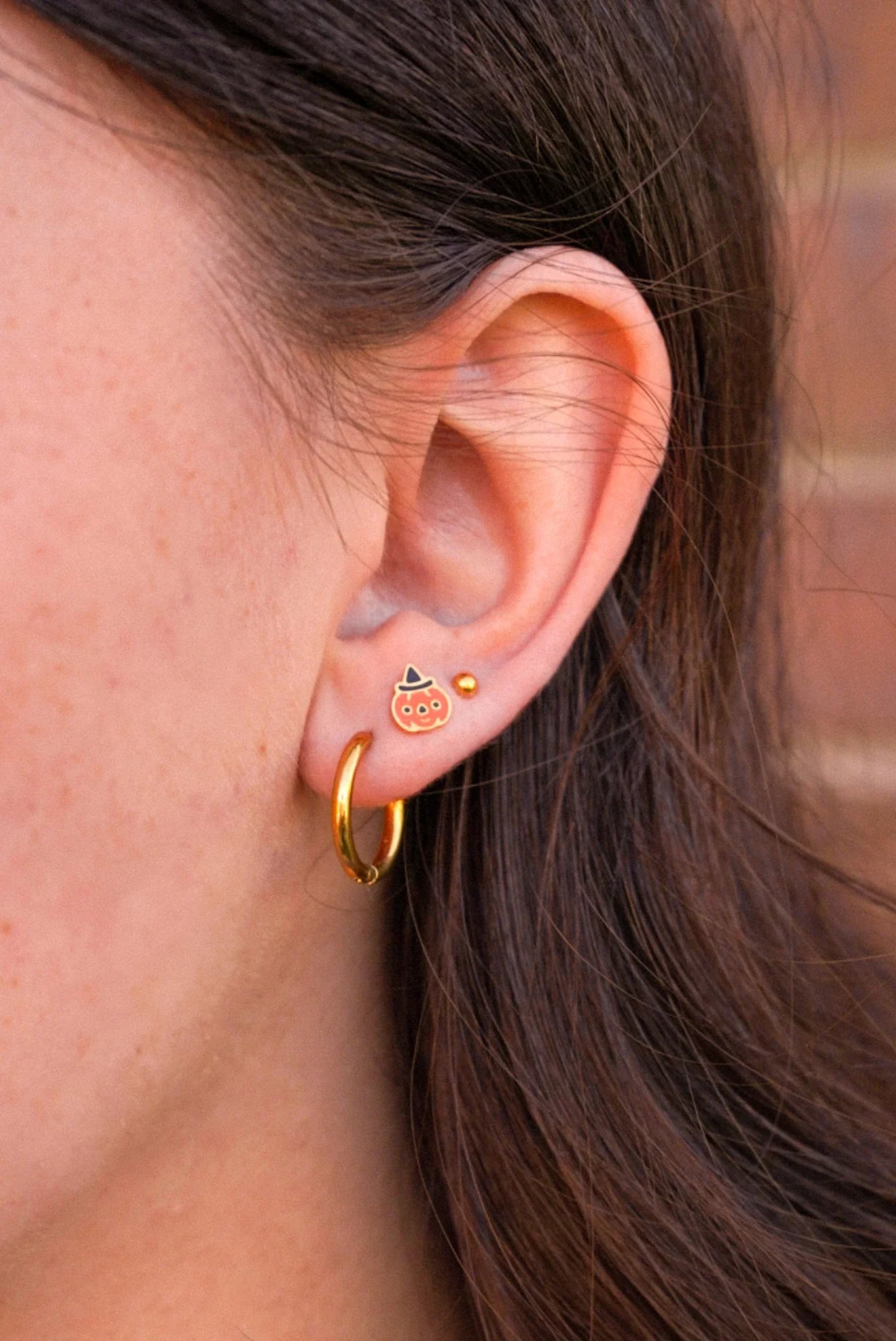 Jack O'Lantern Enamel Flat Back Stud