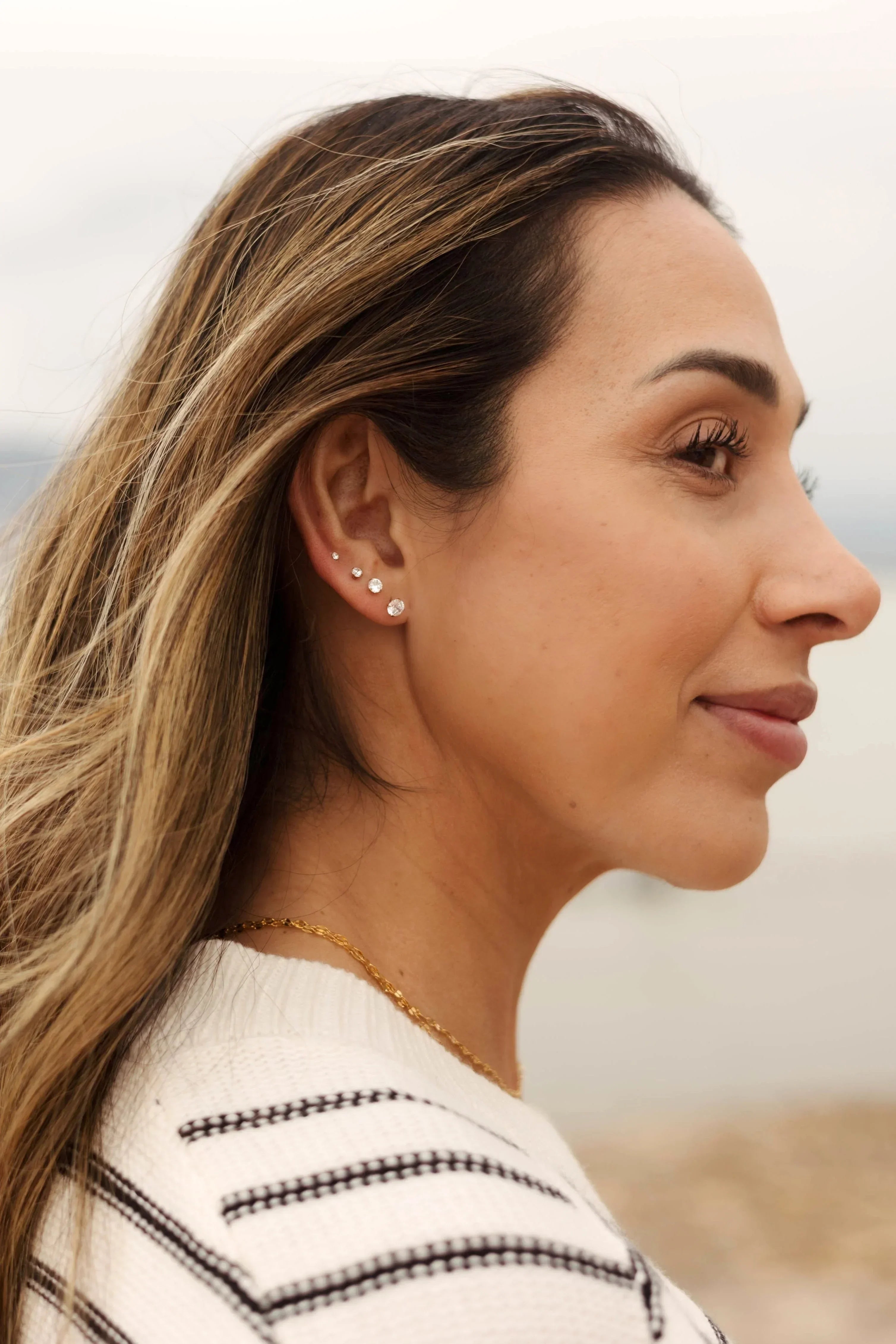 Solitaire 4mm Flat Back Stud