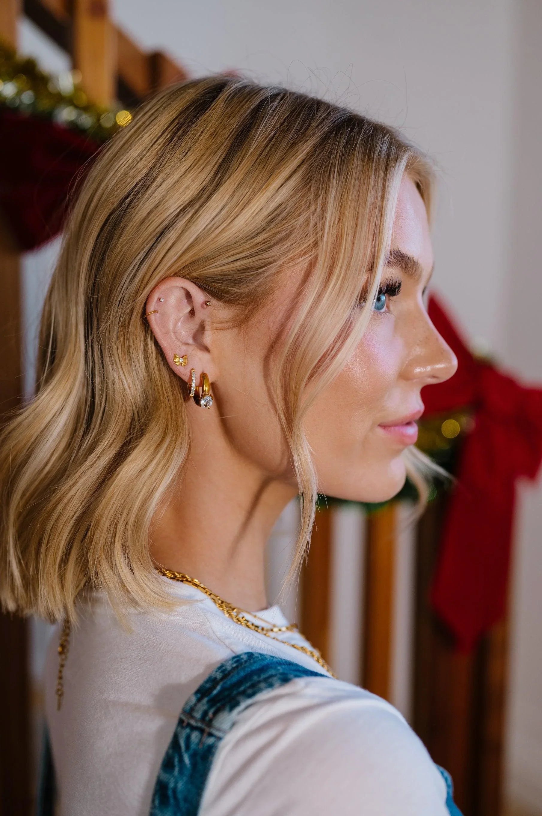 Sweetheart Bow Flat Back Stud