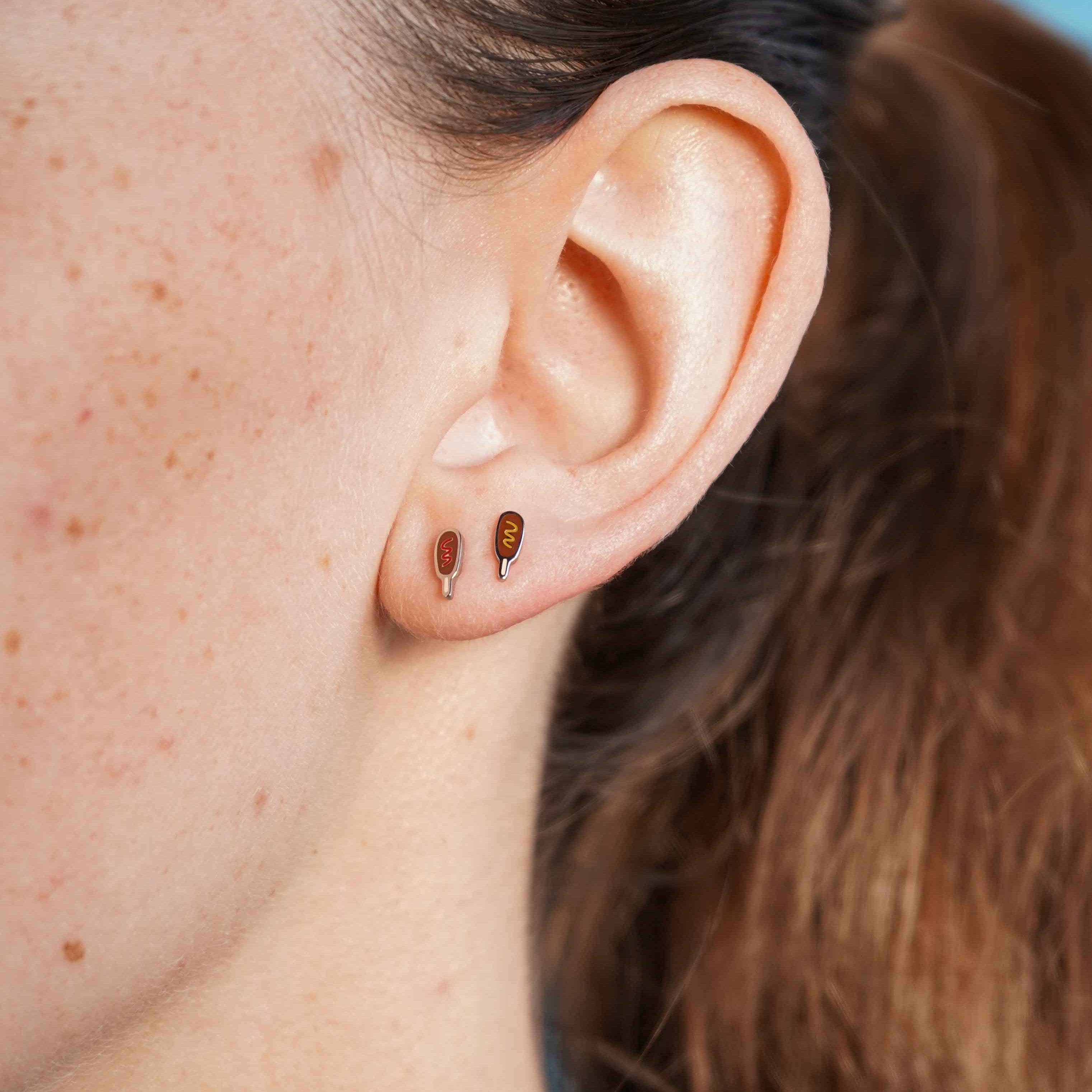 Corn Dog Enamel Flat Back Stud