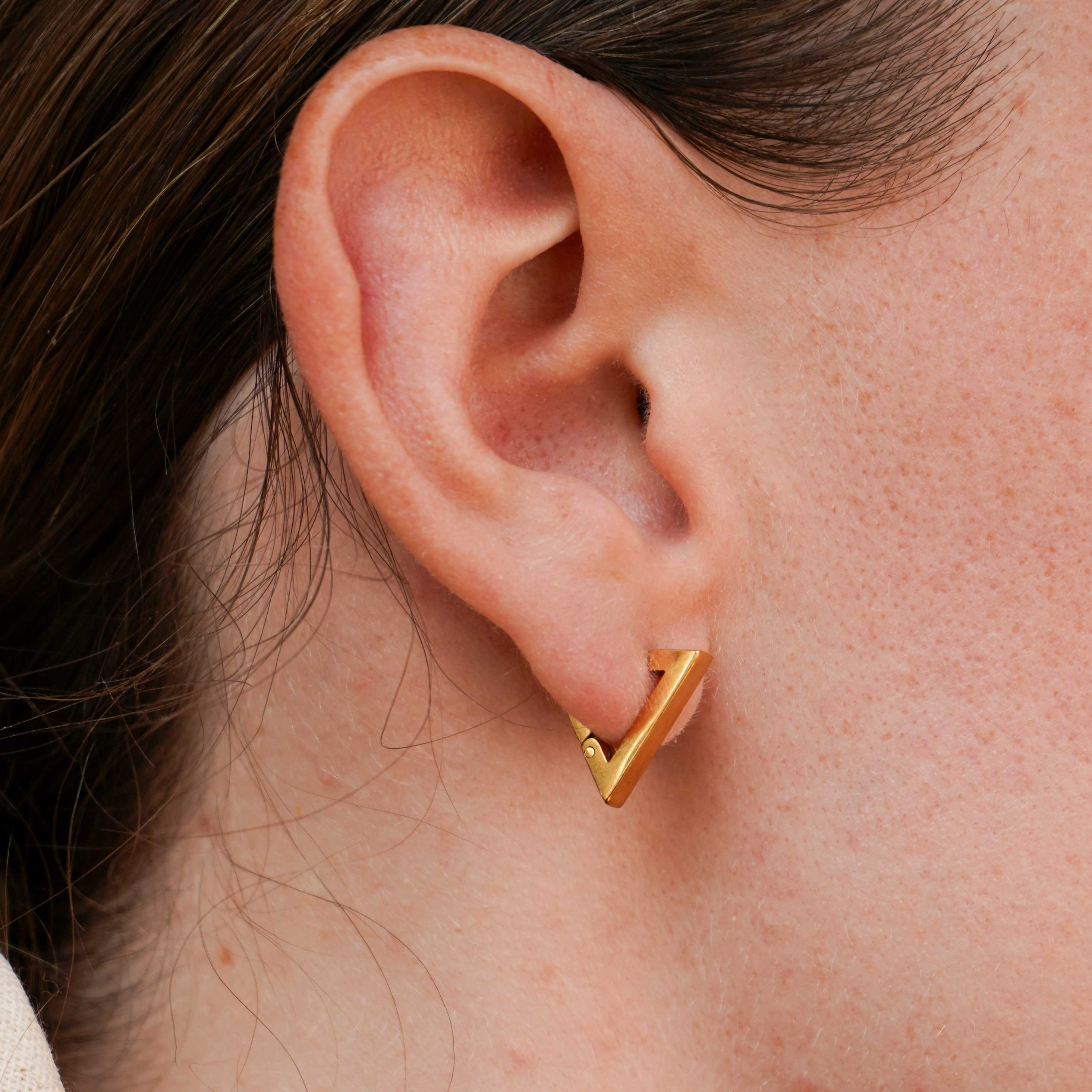 Triangle Hoops
