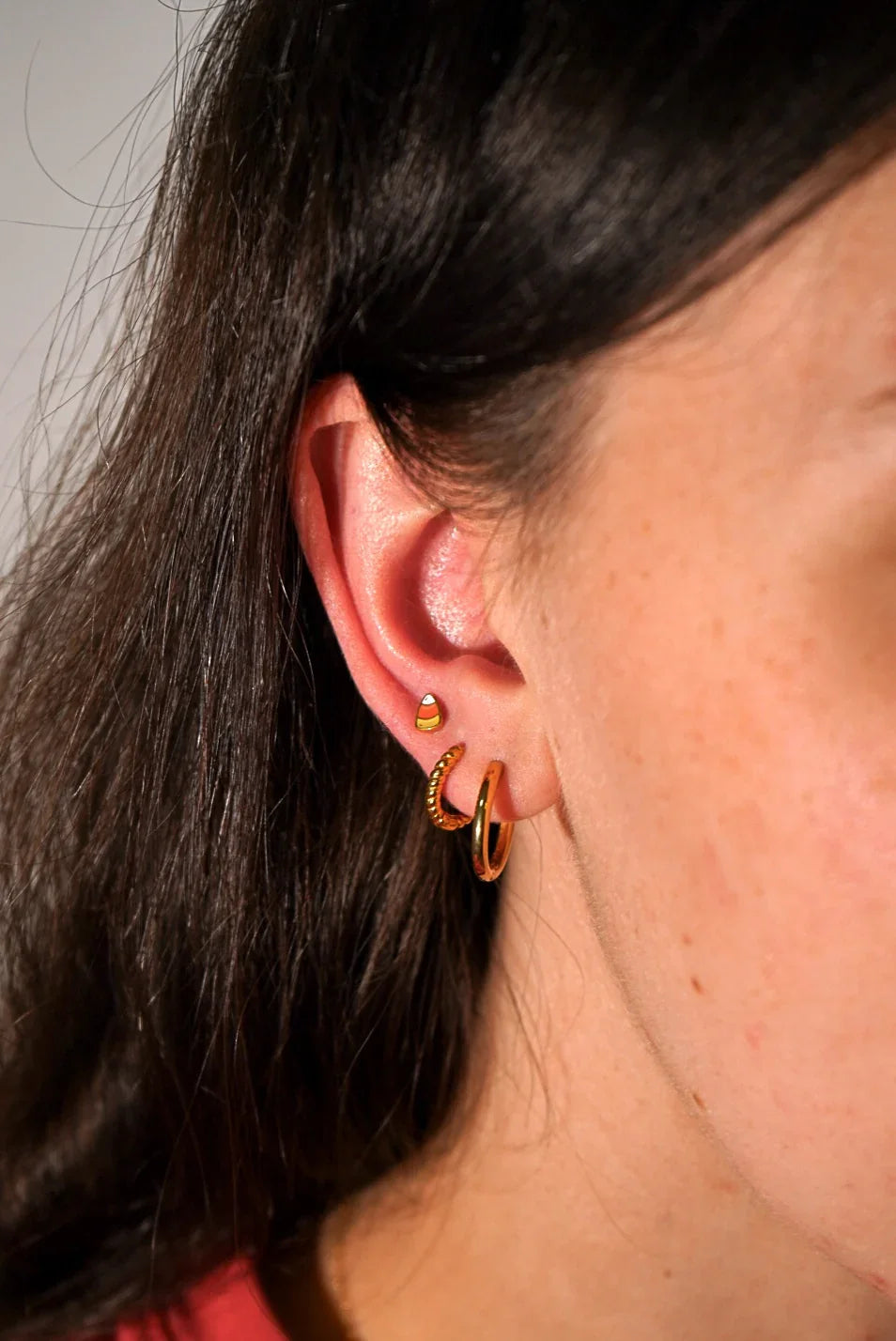 Candy Corn Enamel Flat Back Stud