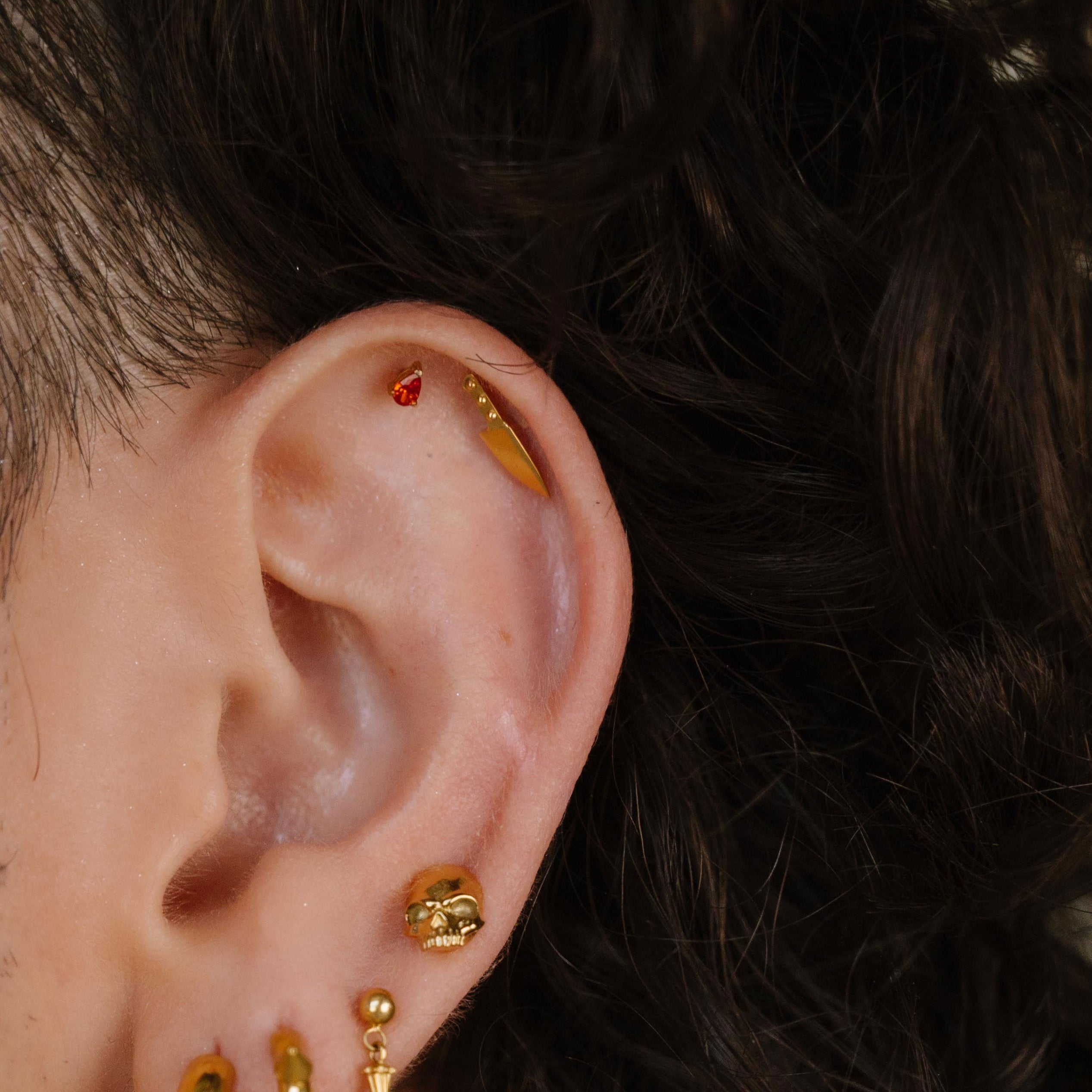 Slasher Flat Back Stud