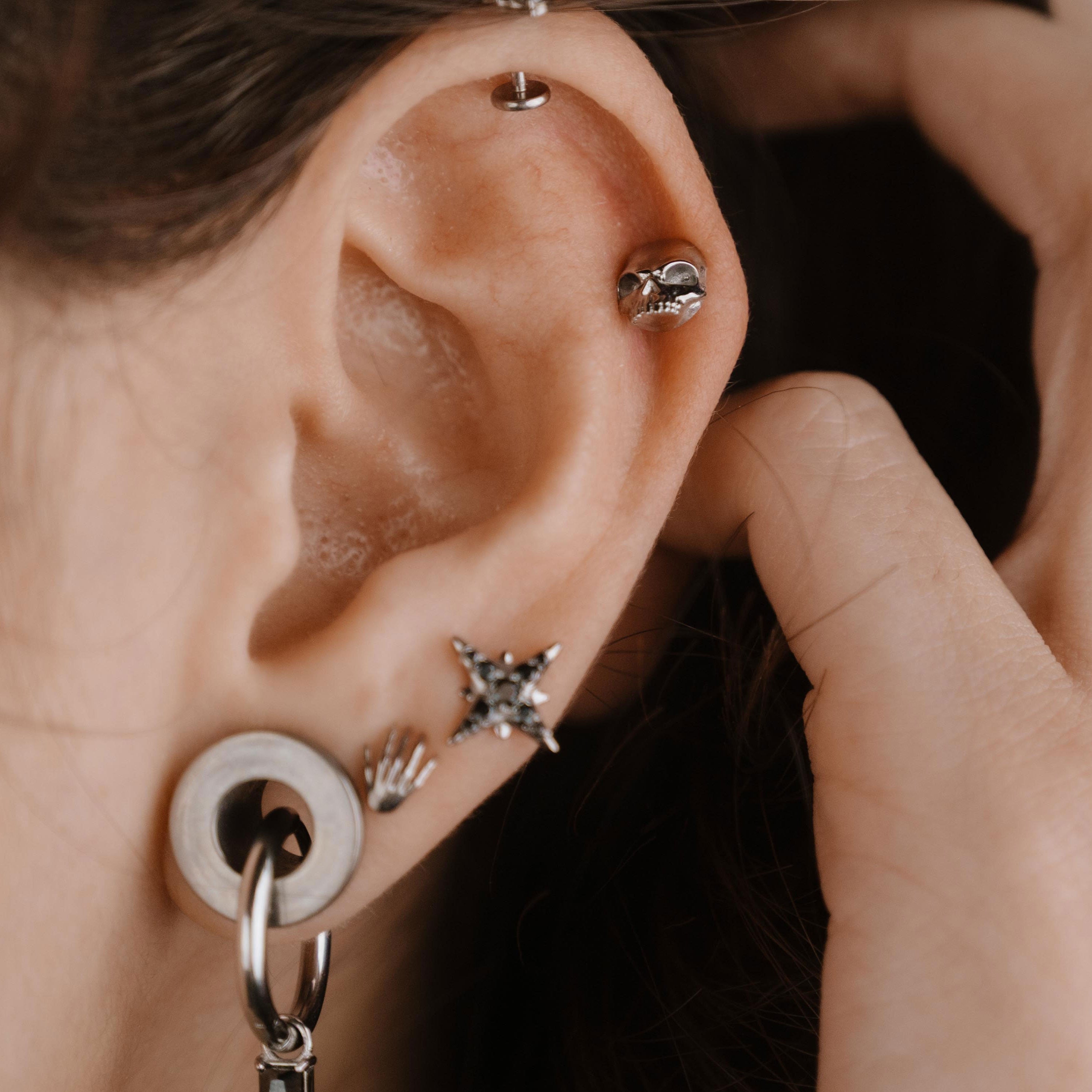 Skull Flat Back Stud