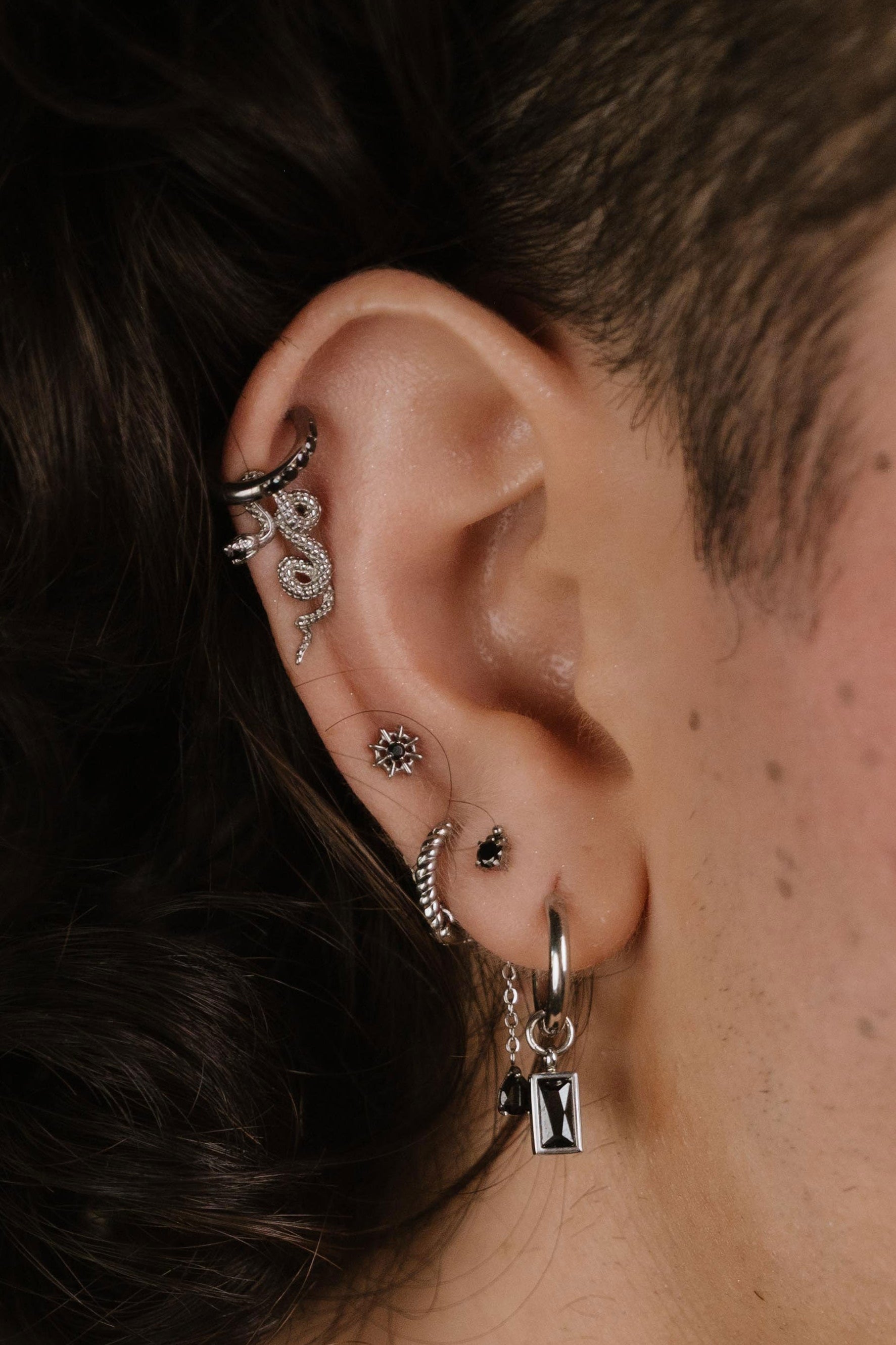 Mini Web Flat Back Stud