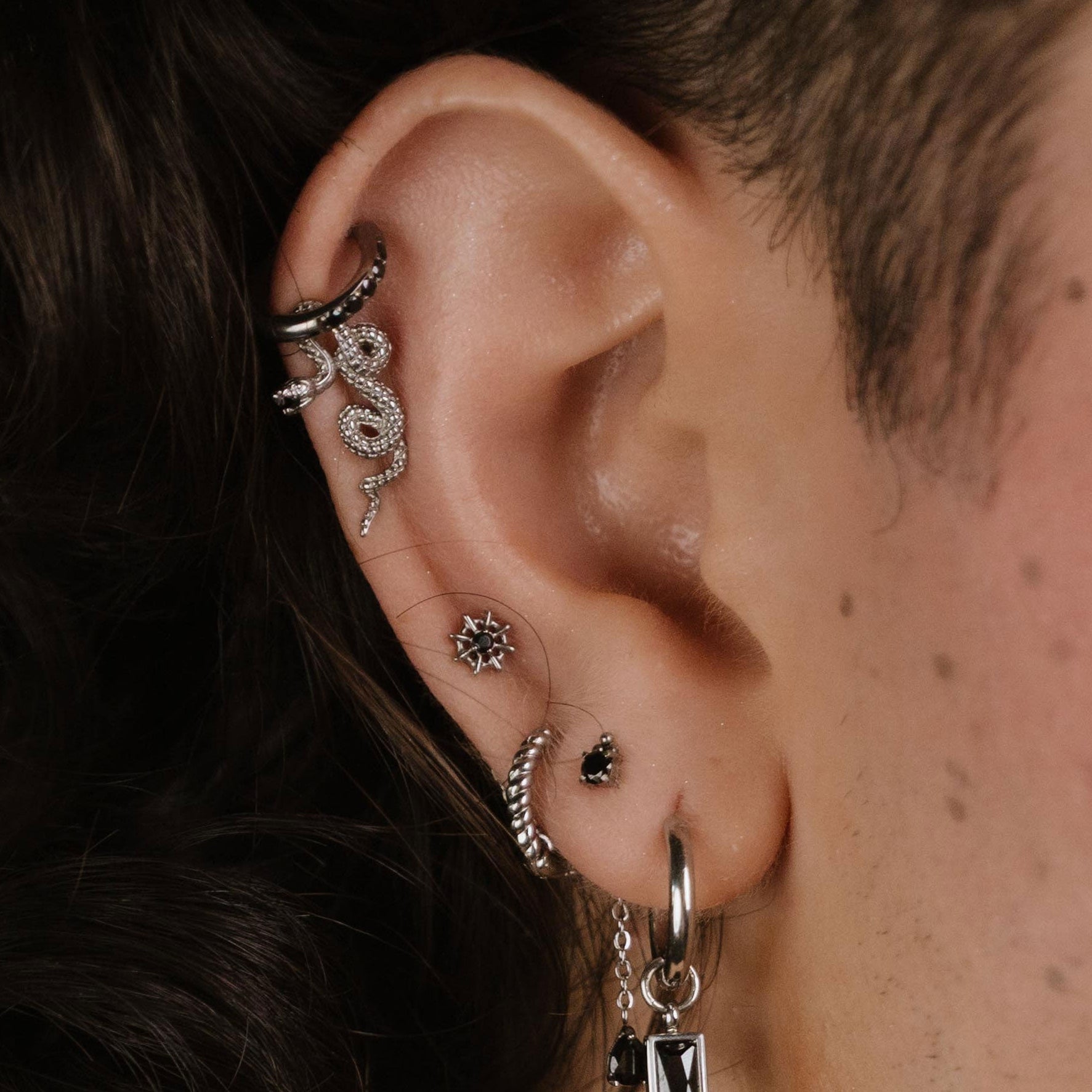Mini Web Flat Back Stud
