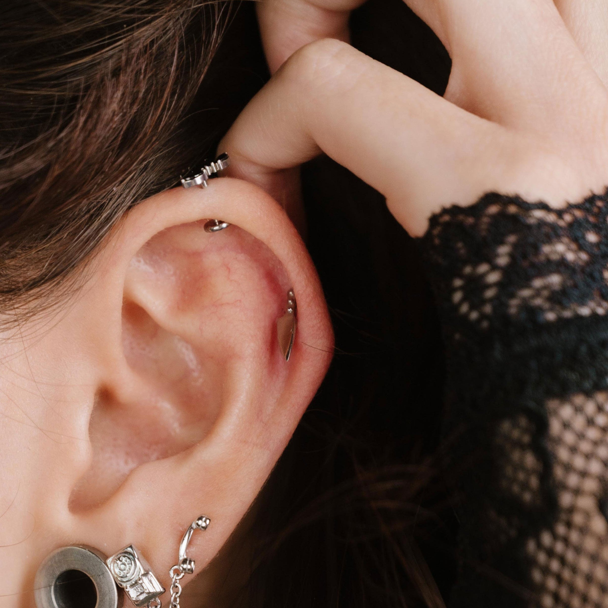 Slasher Flat Back Stud