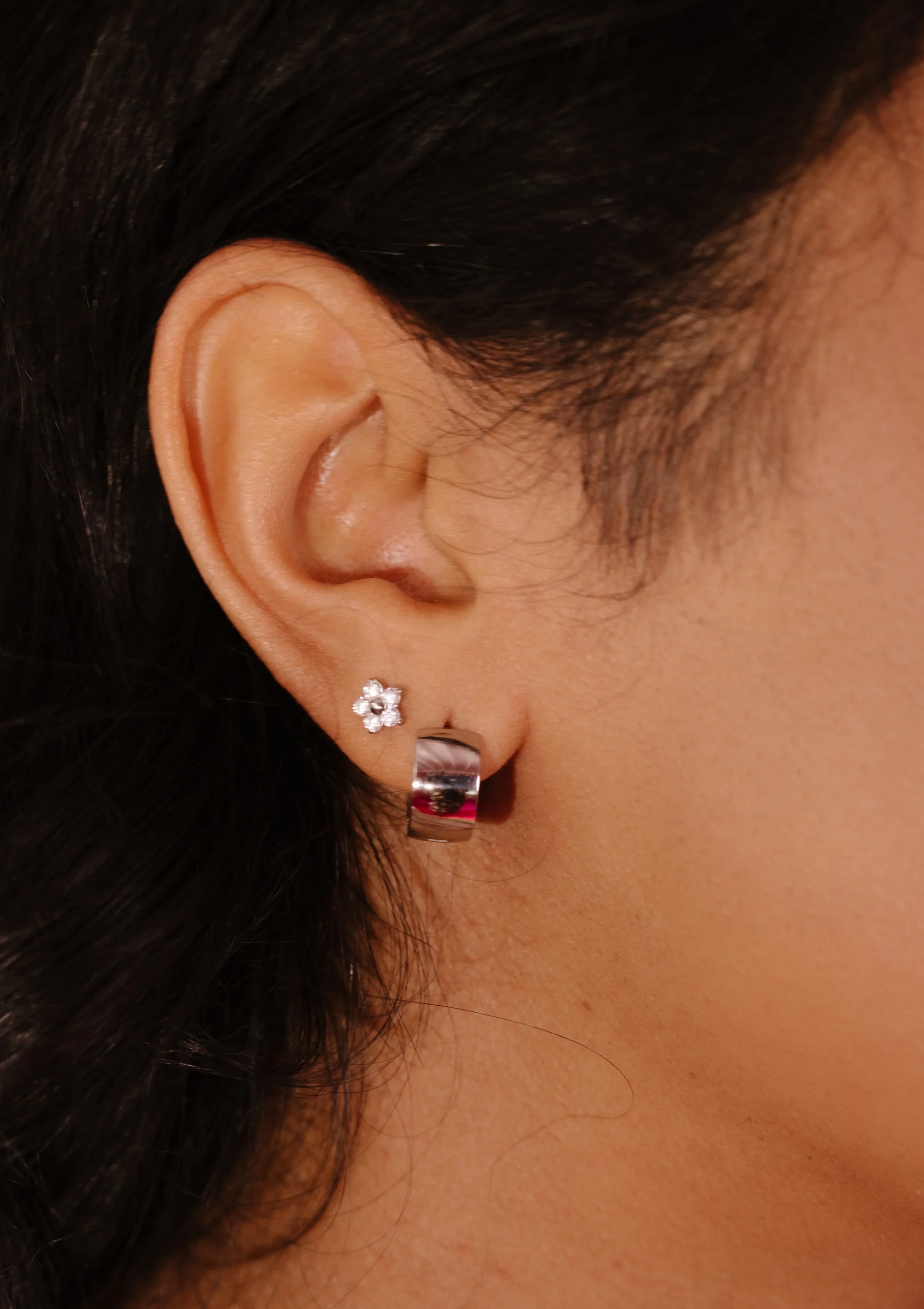 Icy Dahlia Flat Back Stud