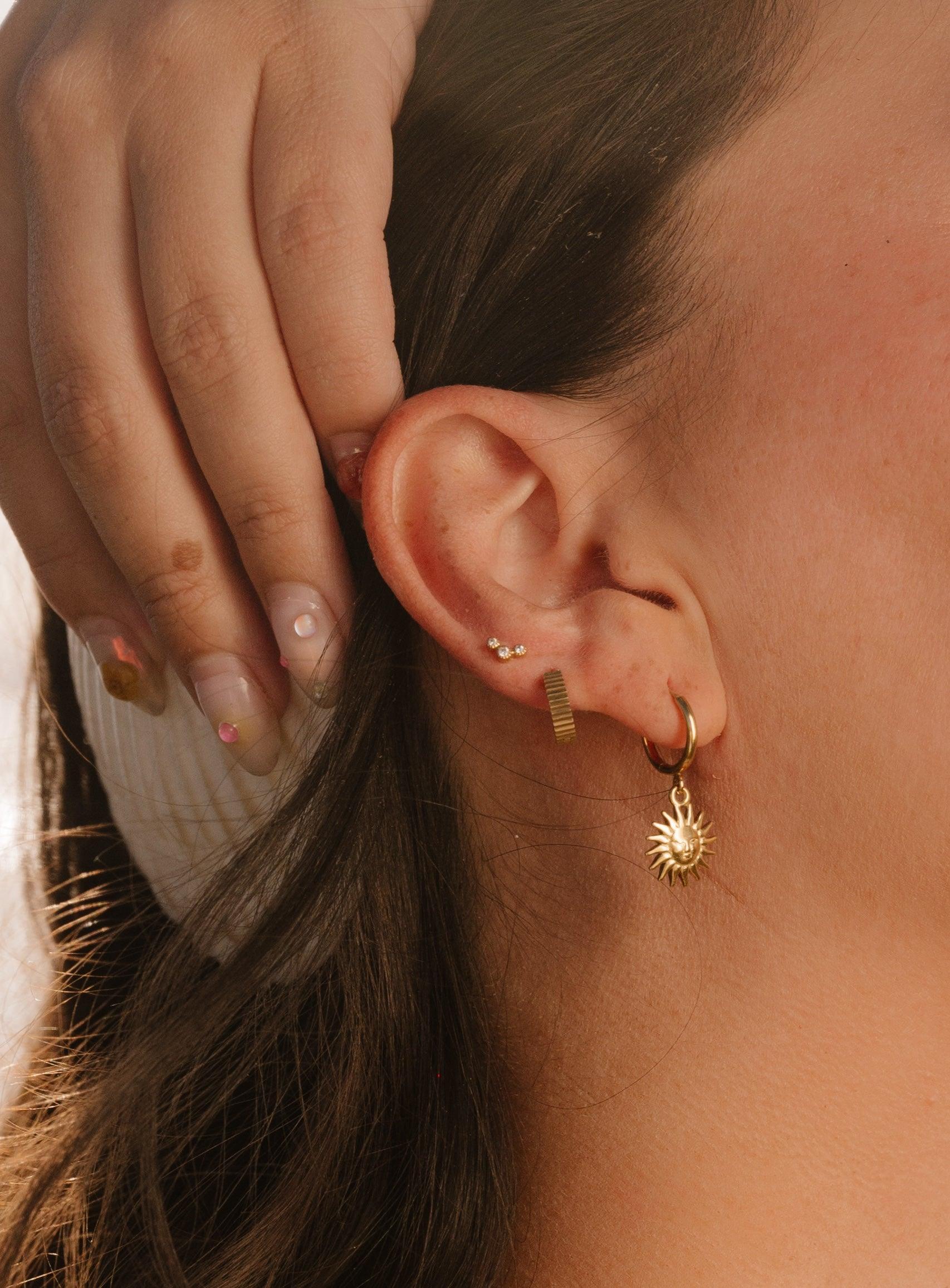 CZ Barnacle Flat Back Stud