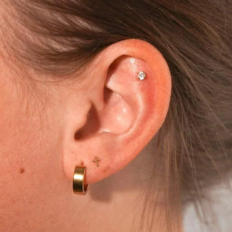Bubble Cross Flat Back Stud