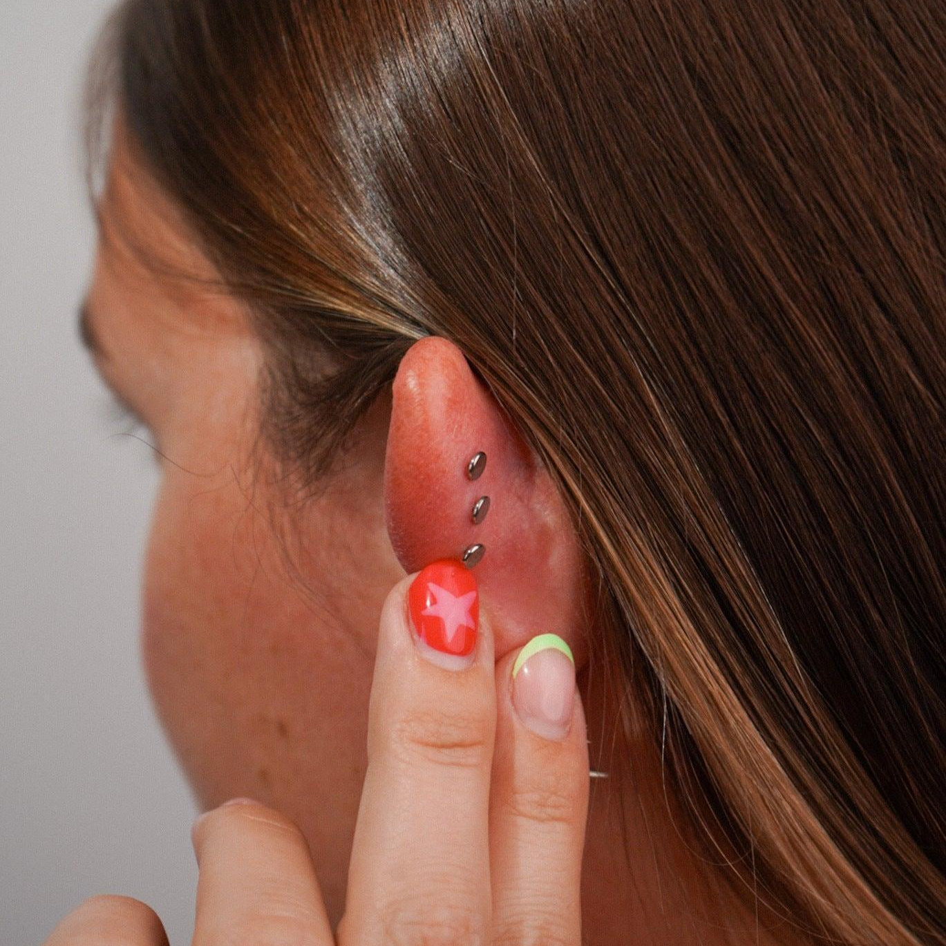 Bat Flat Back Stud