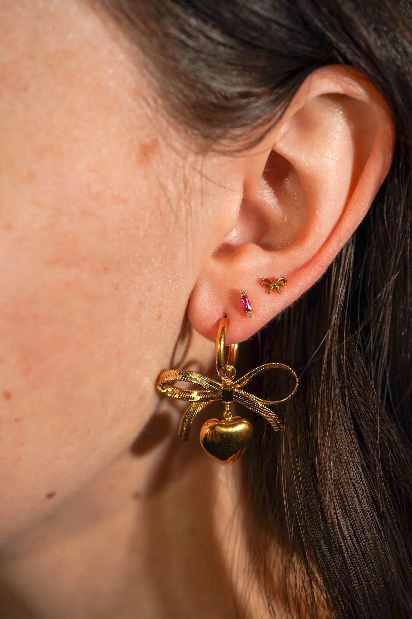 Distant Lover Flat Back Stud