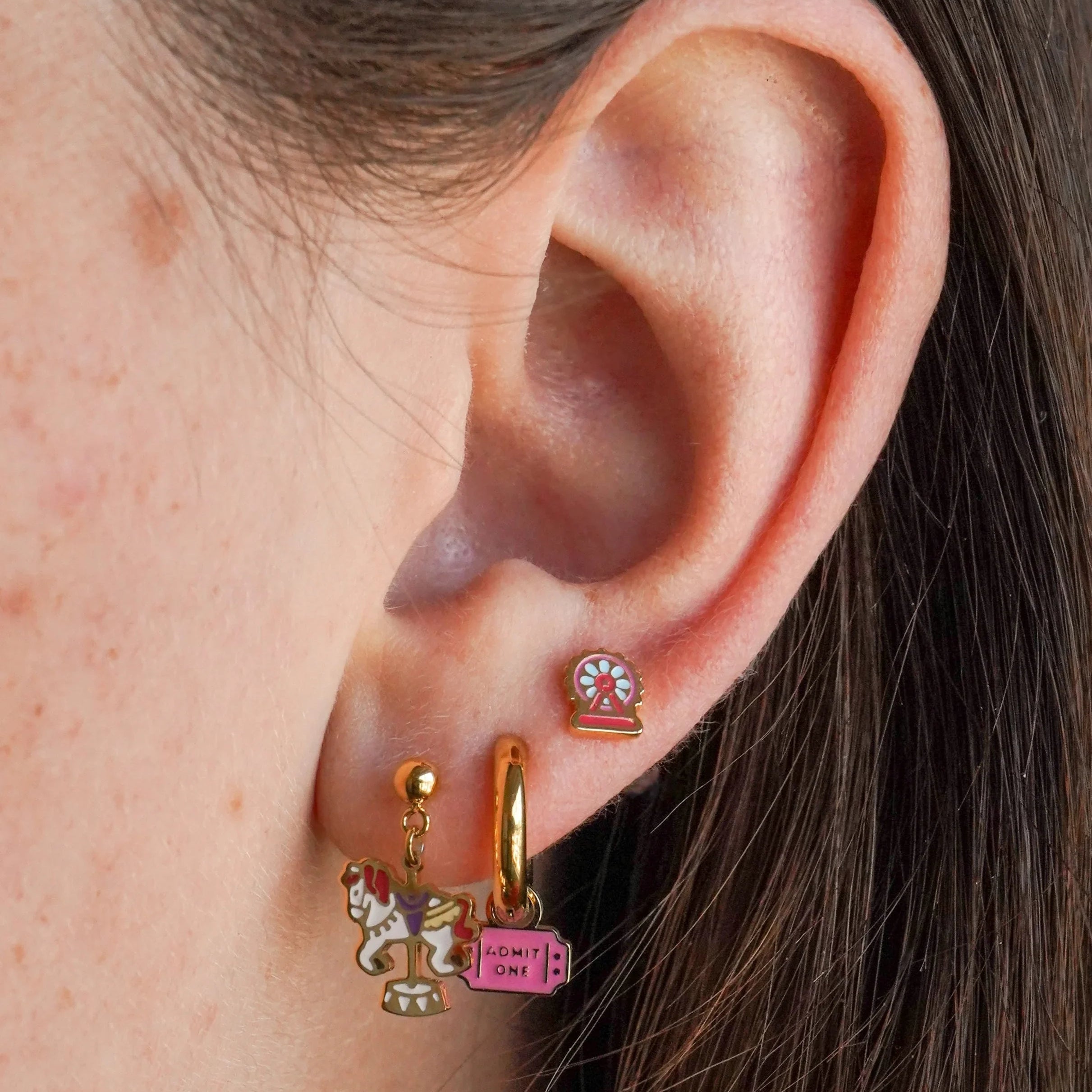 Ferris Wheel Enamel Flat Back Stud