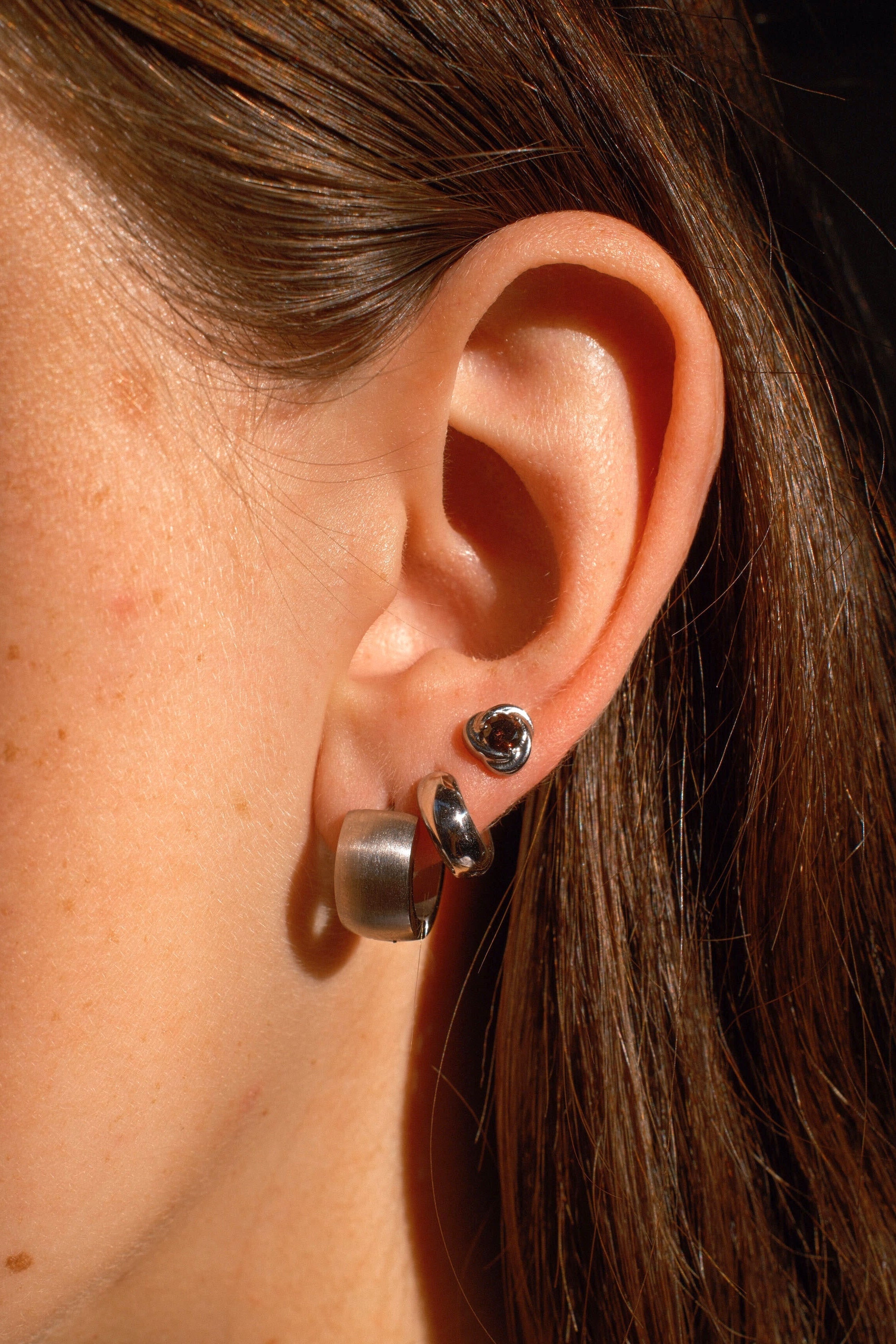 Brooch Flat Back Stud - Coffee