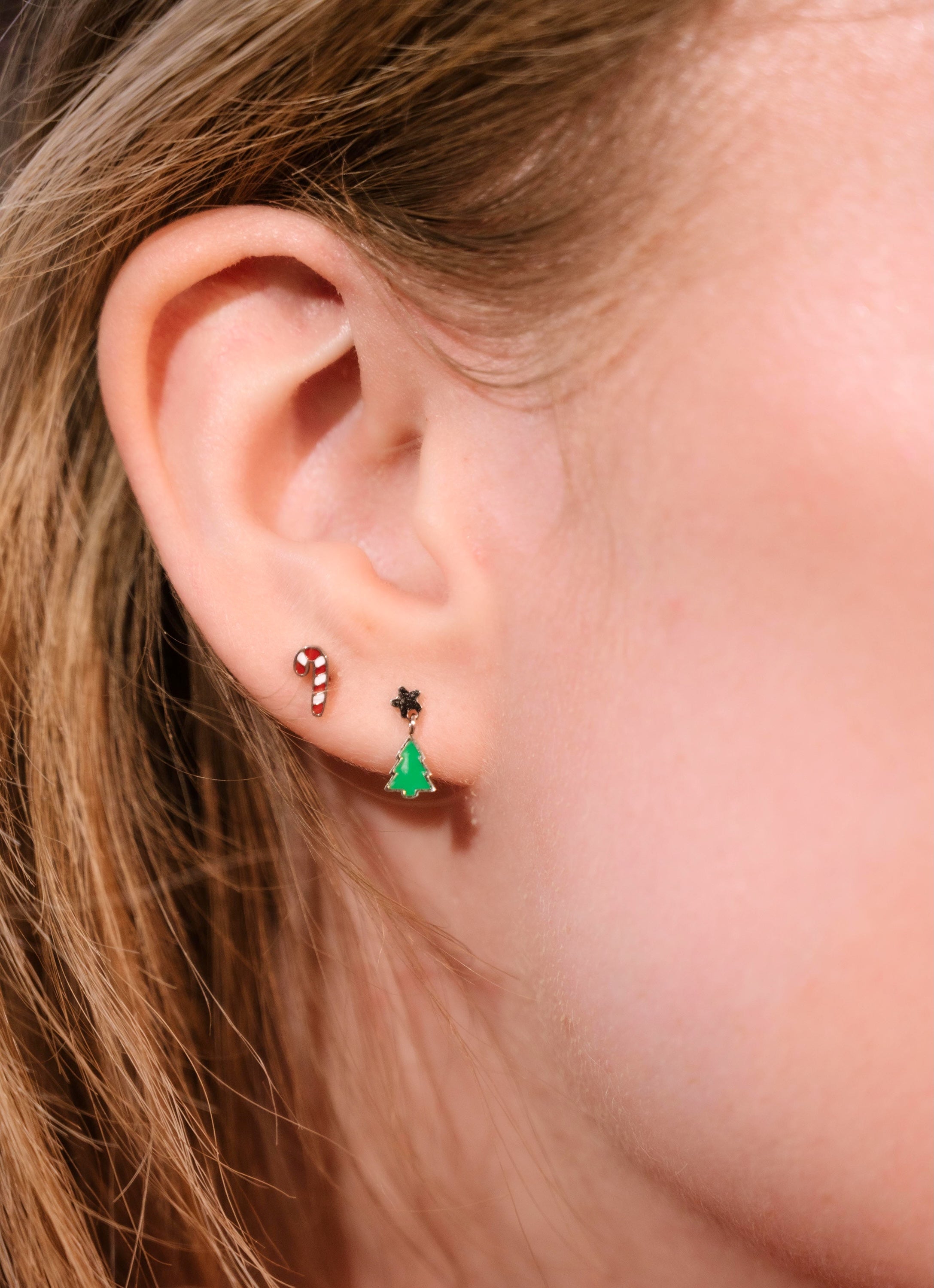 Tannenbaum Enamel Flat Back Stud