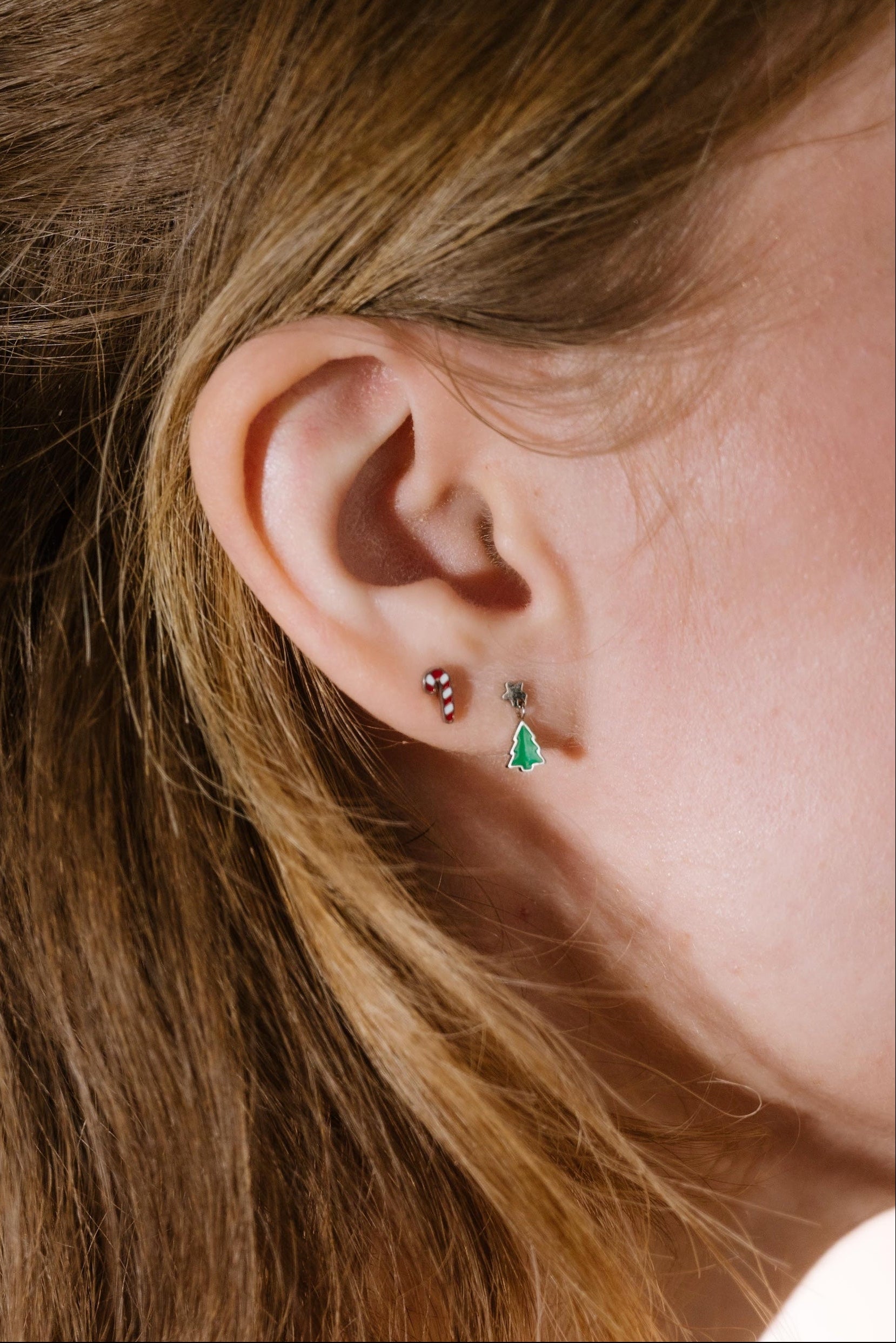 Tannenbaum Enamel Flat Back Stud