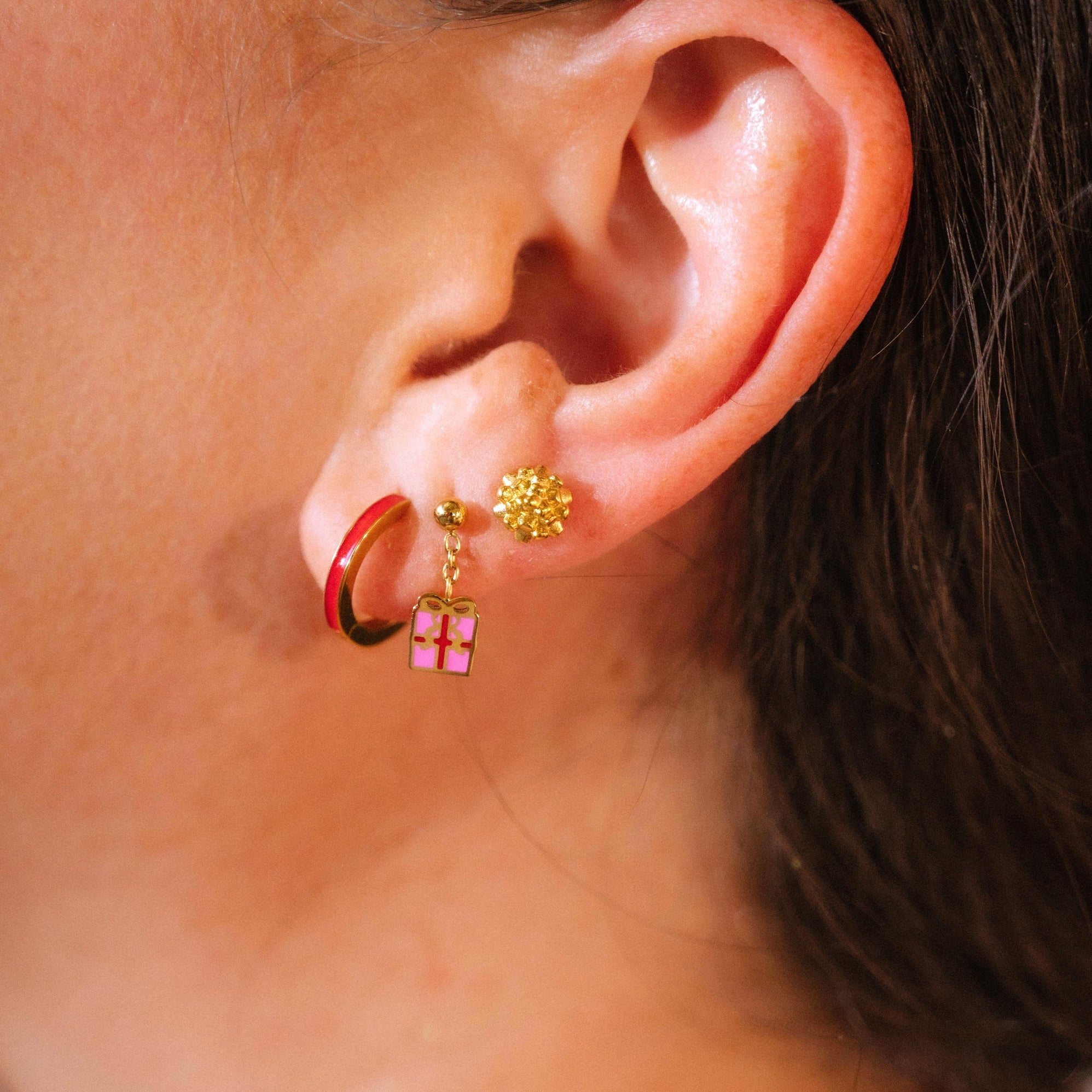 Gift Bow Flat Back Stud