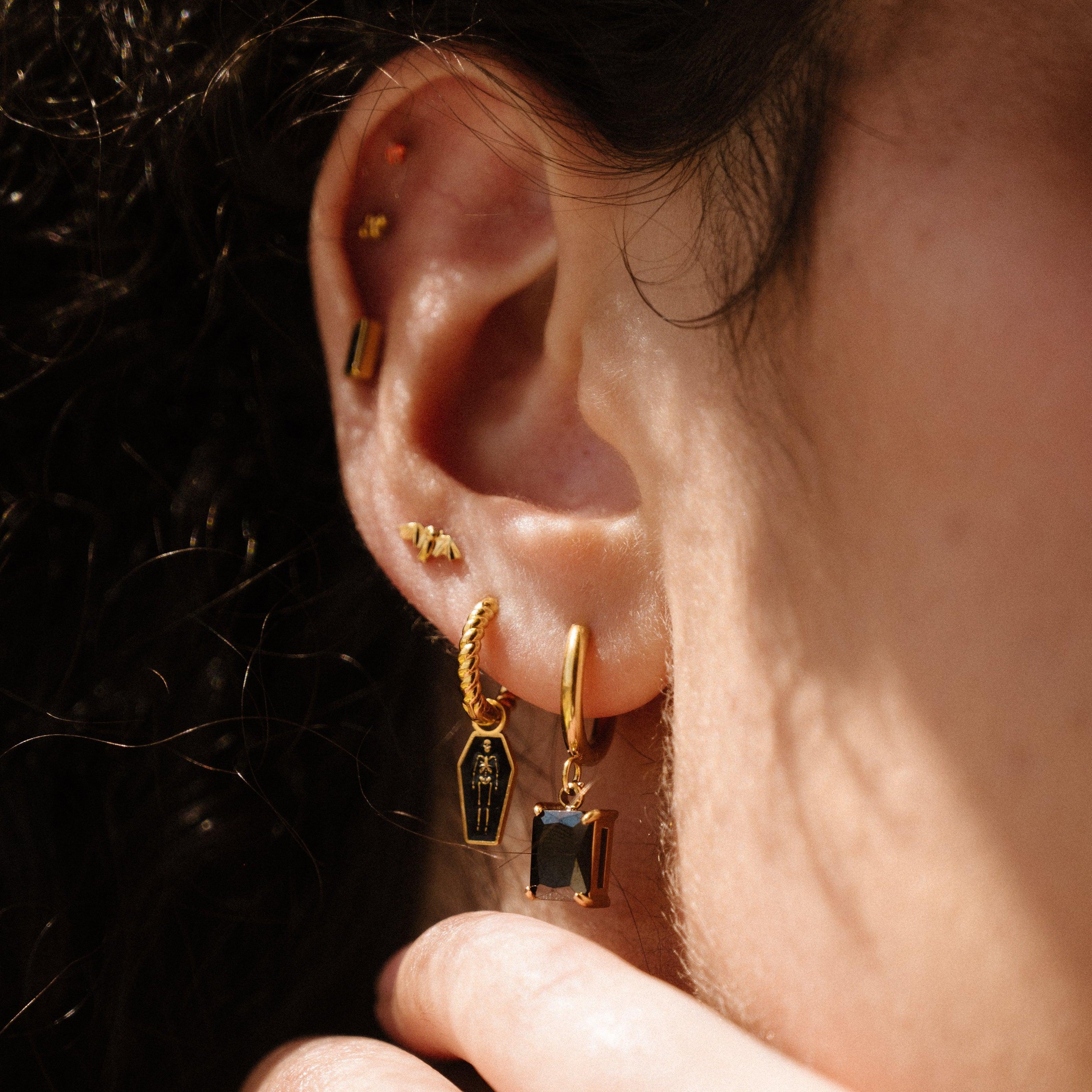 Bat Flat Back Stud