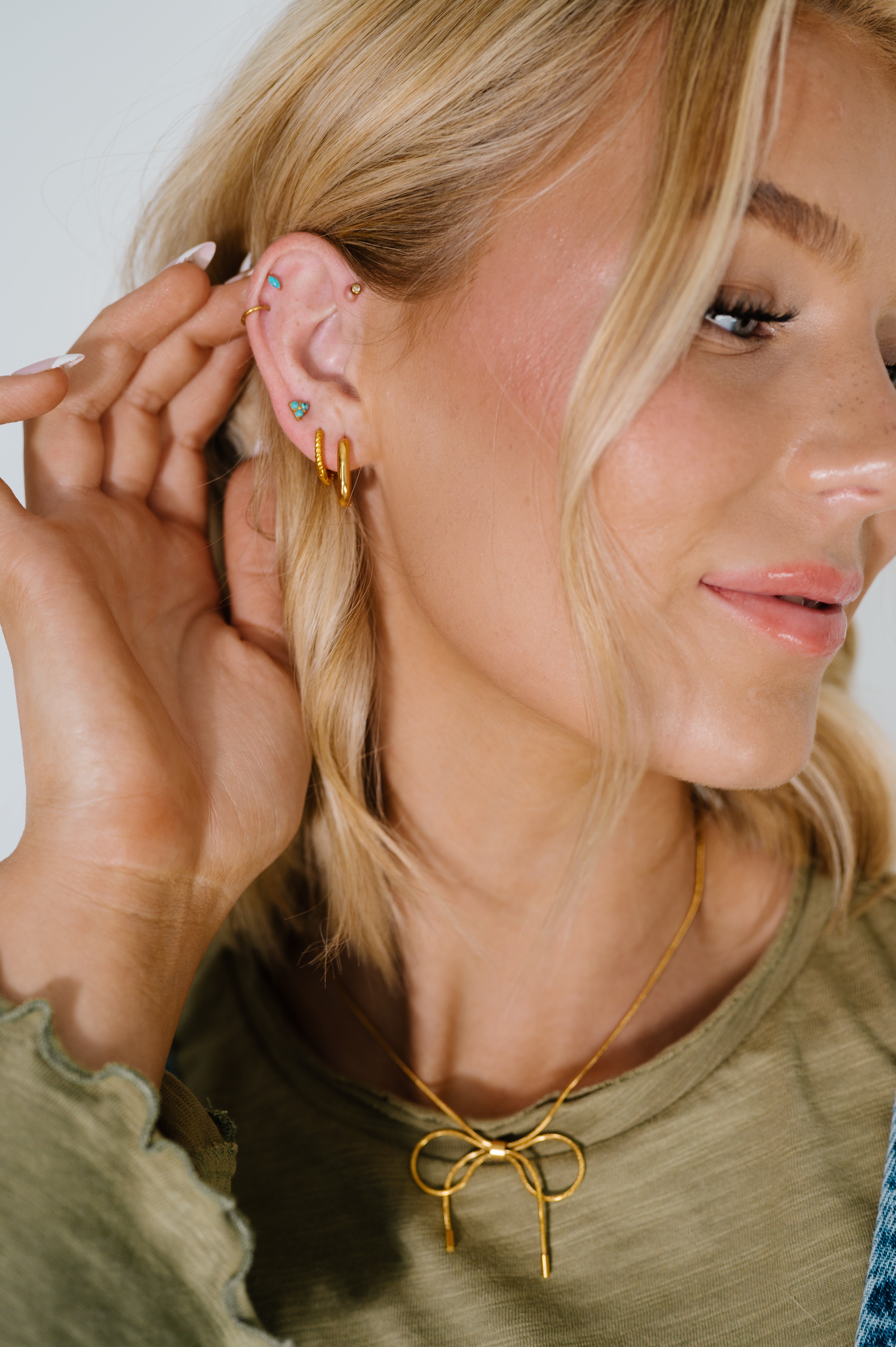 Blue Skies Tri-Stone Flat Back Stud
