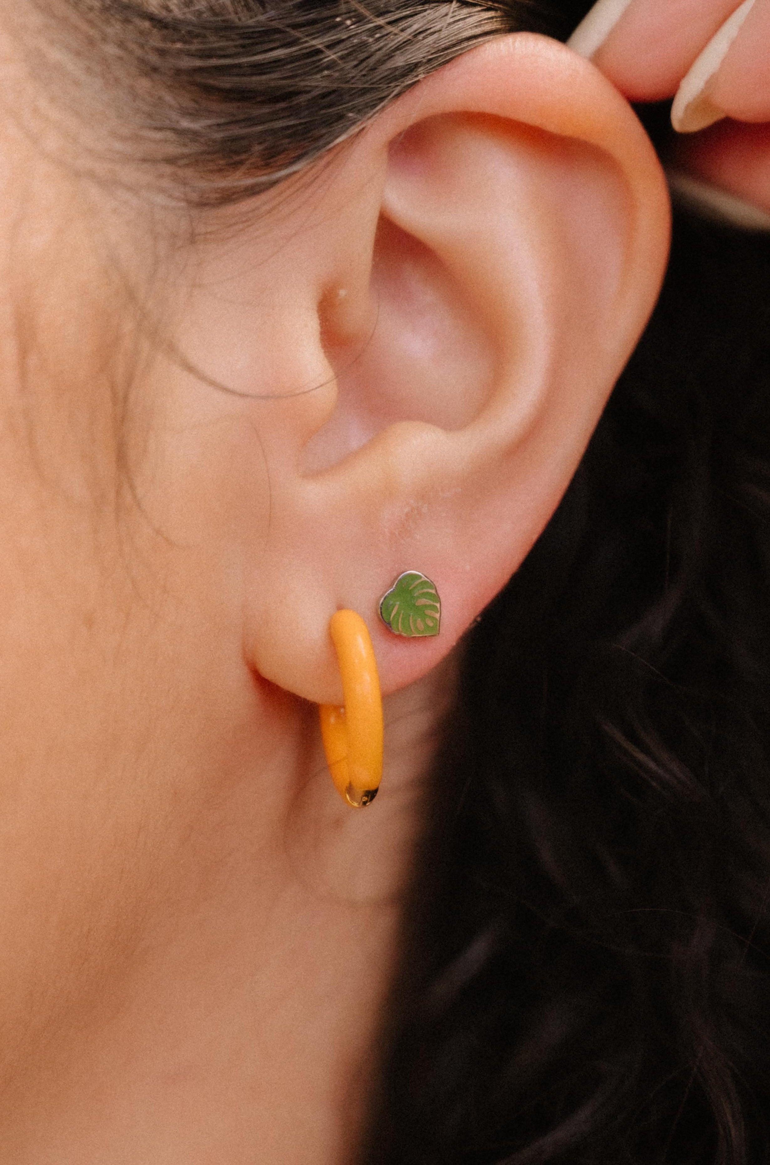 Monstera Enamel Flat Back Stud