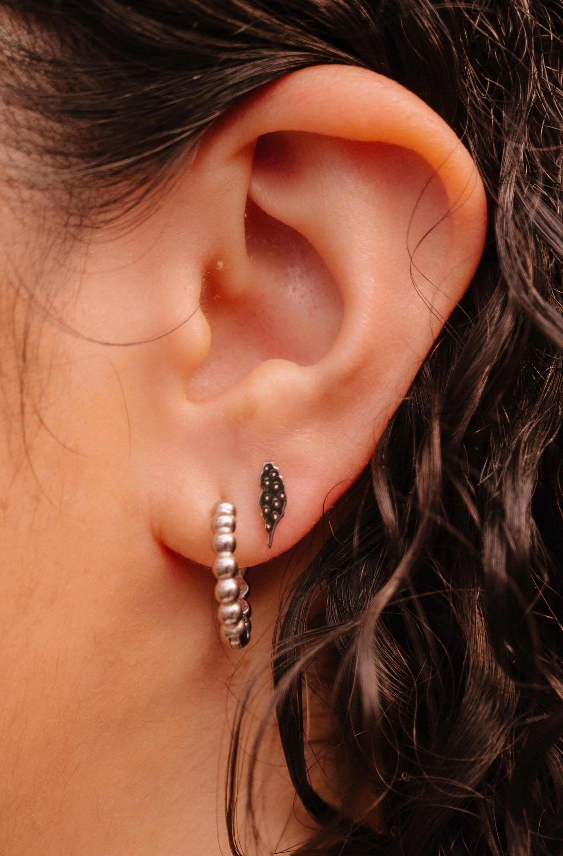 Polka Dot Begonia Flat Back Stud