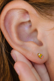 Stubby Pencil Flat Back Stud