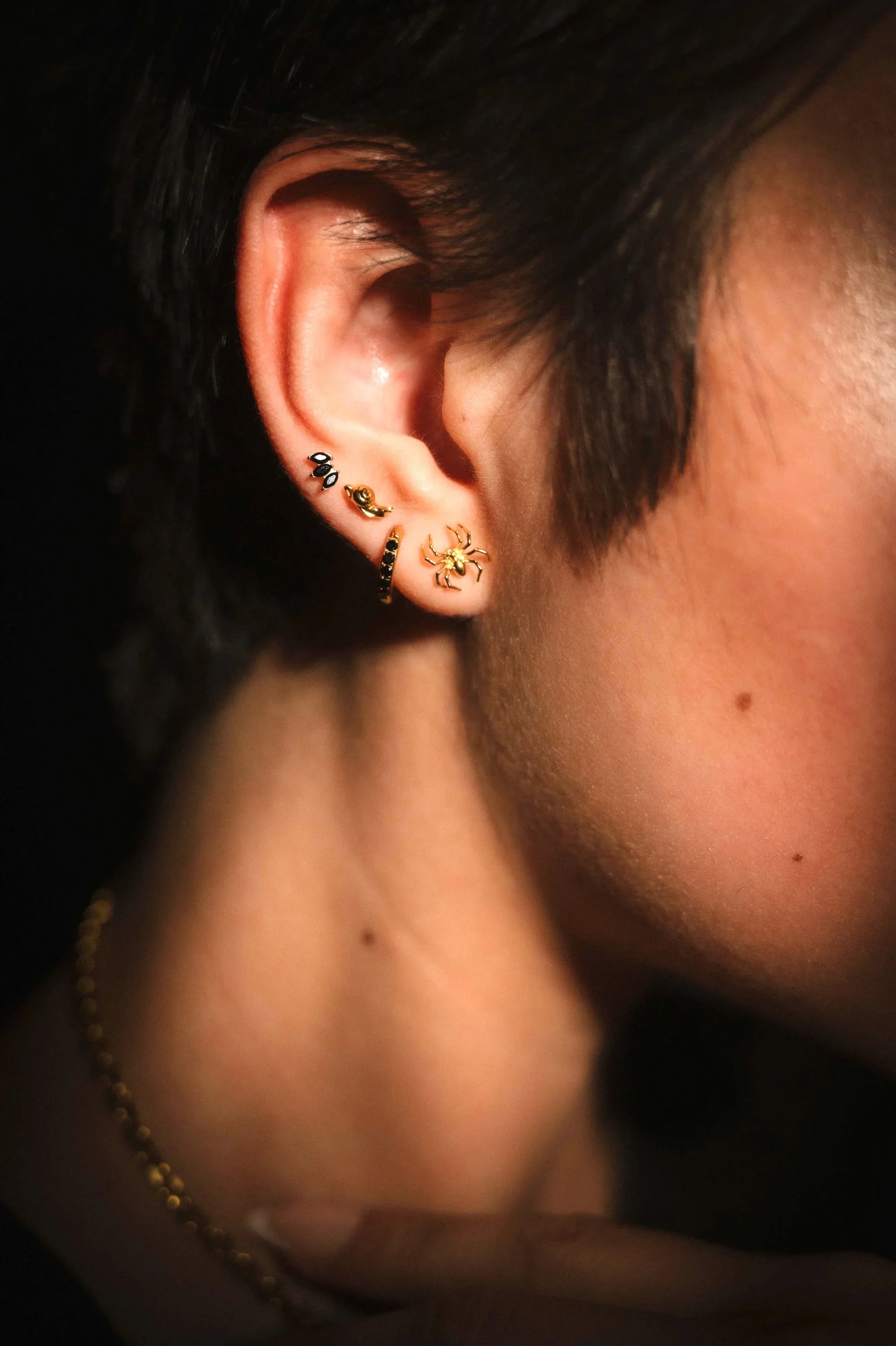 Snail Flat Back Stud