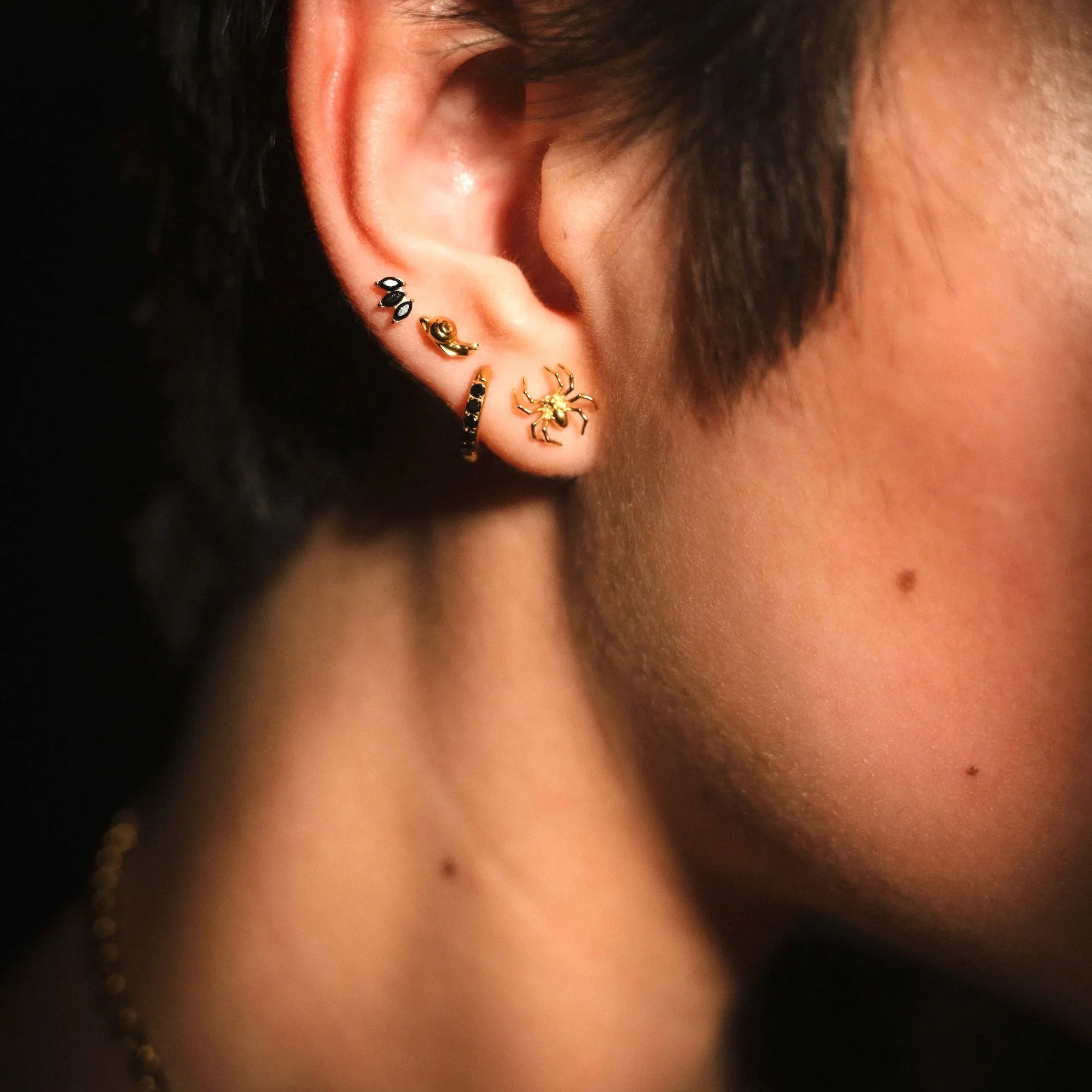 Snail Flat Back Stud