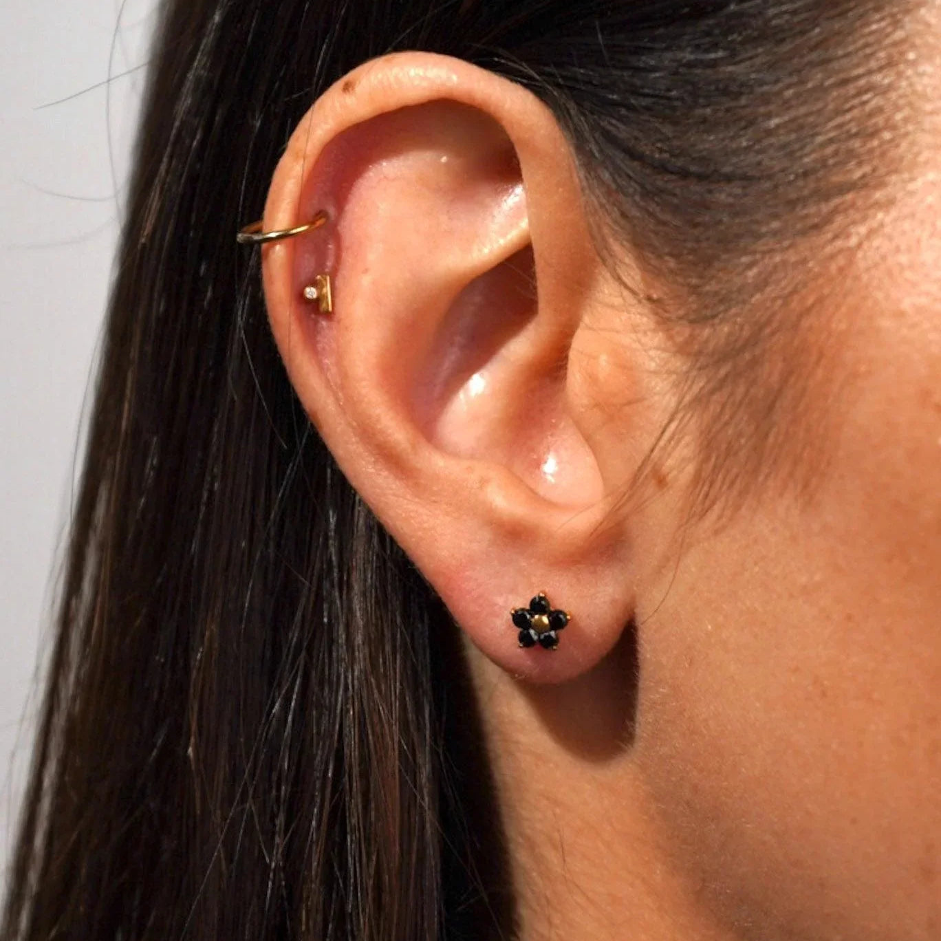 Black Dahlia Flat Back Stud