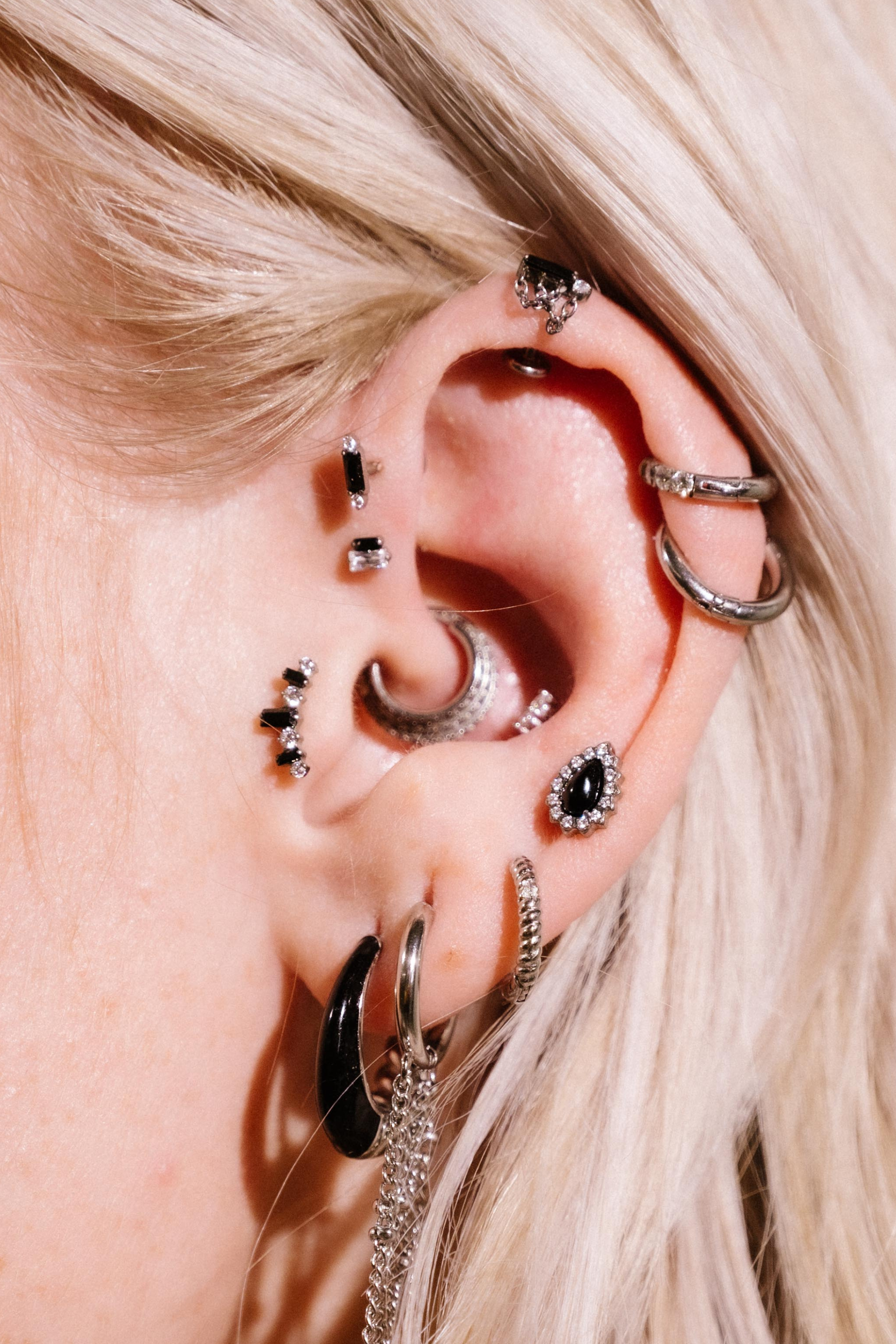 Onyx Halo Flat Back Stud