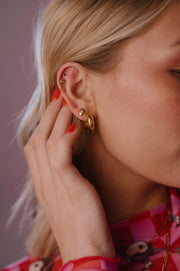 Alien Flat Back Stud