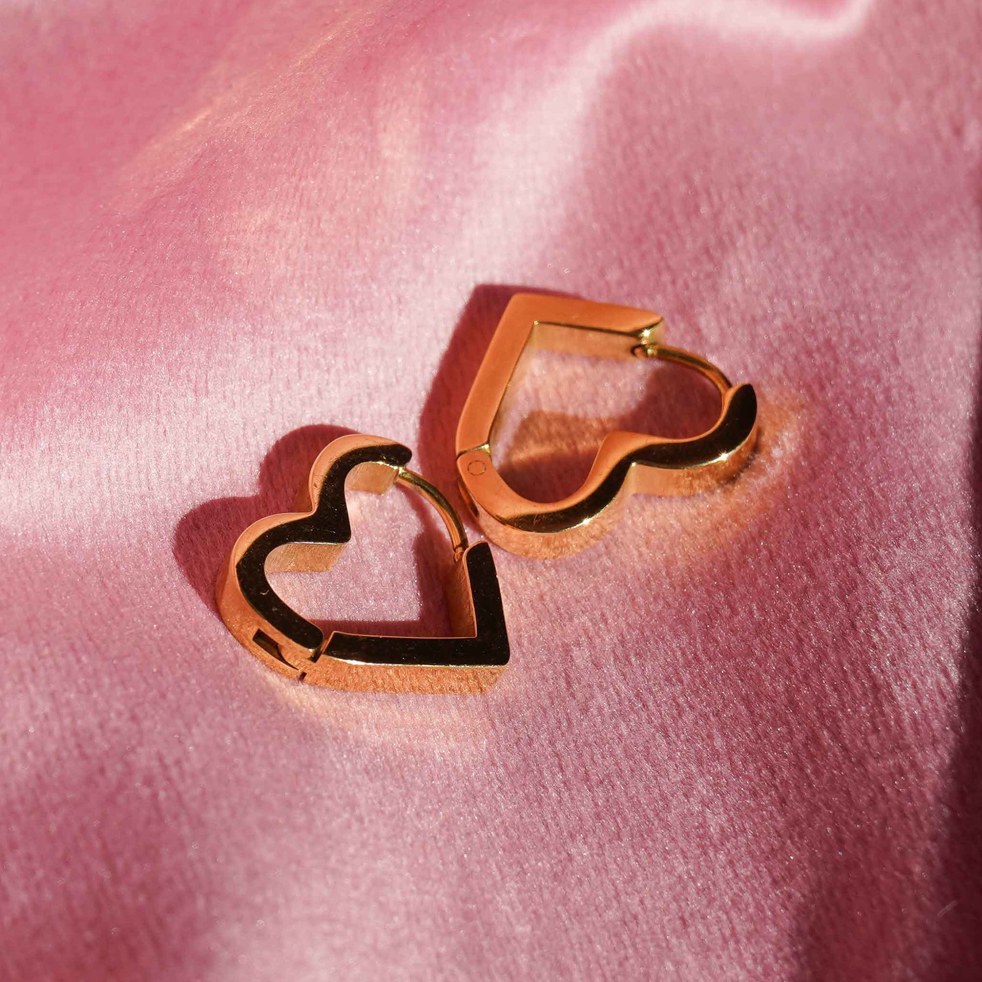 Meet-Cute Hoops