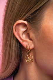 Pretzel Flat Back Stud