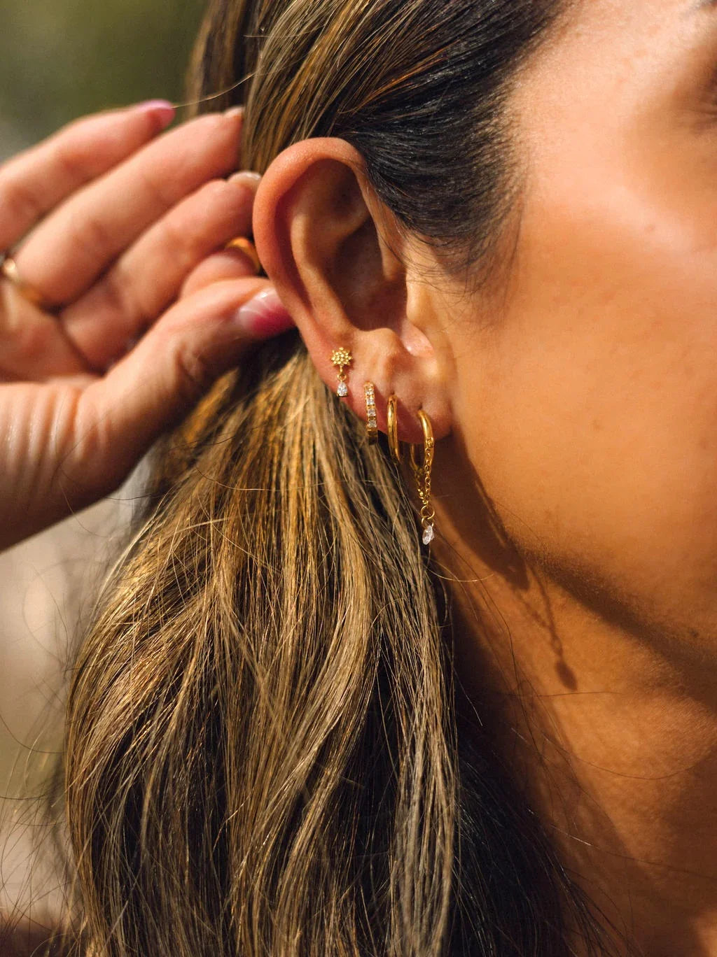 Sunburst Flat Back Stud