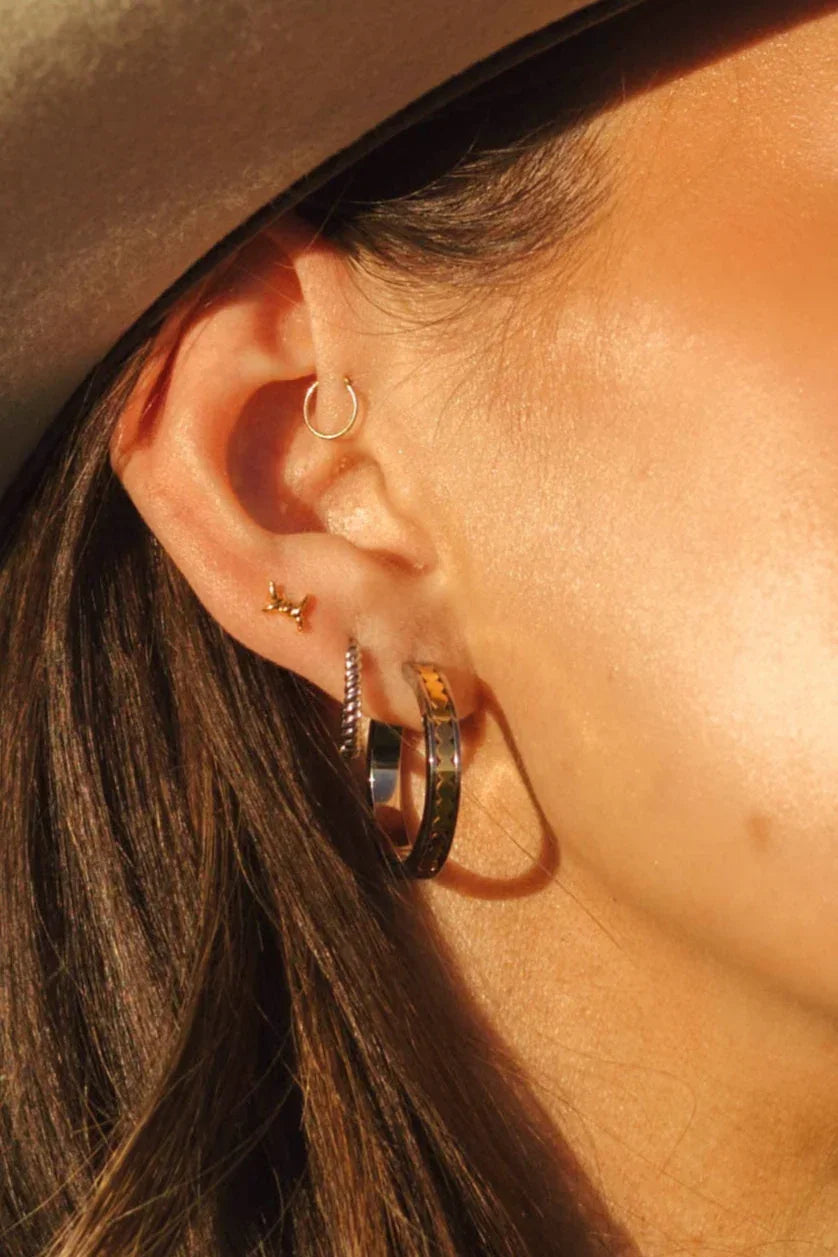 Barbed Wire Flat Back Stud