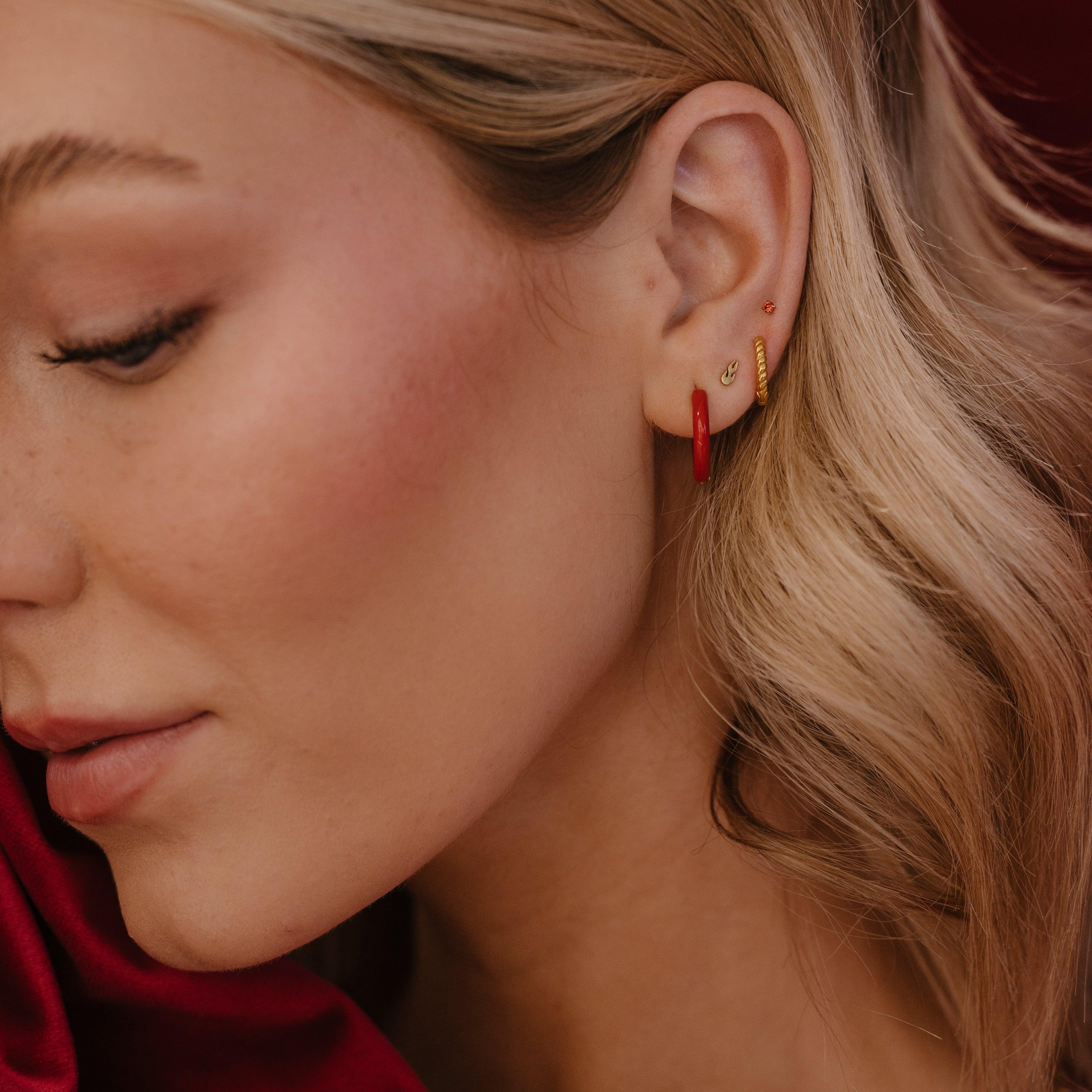 Flame Flat Back Stud