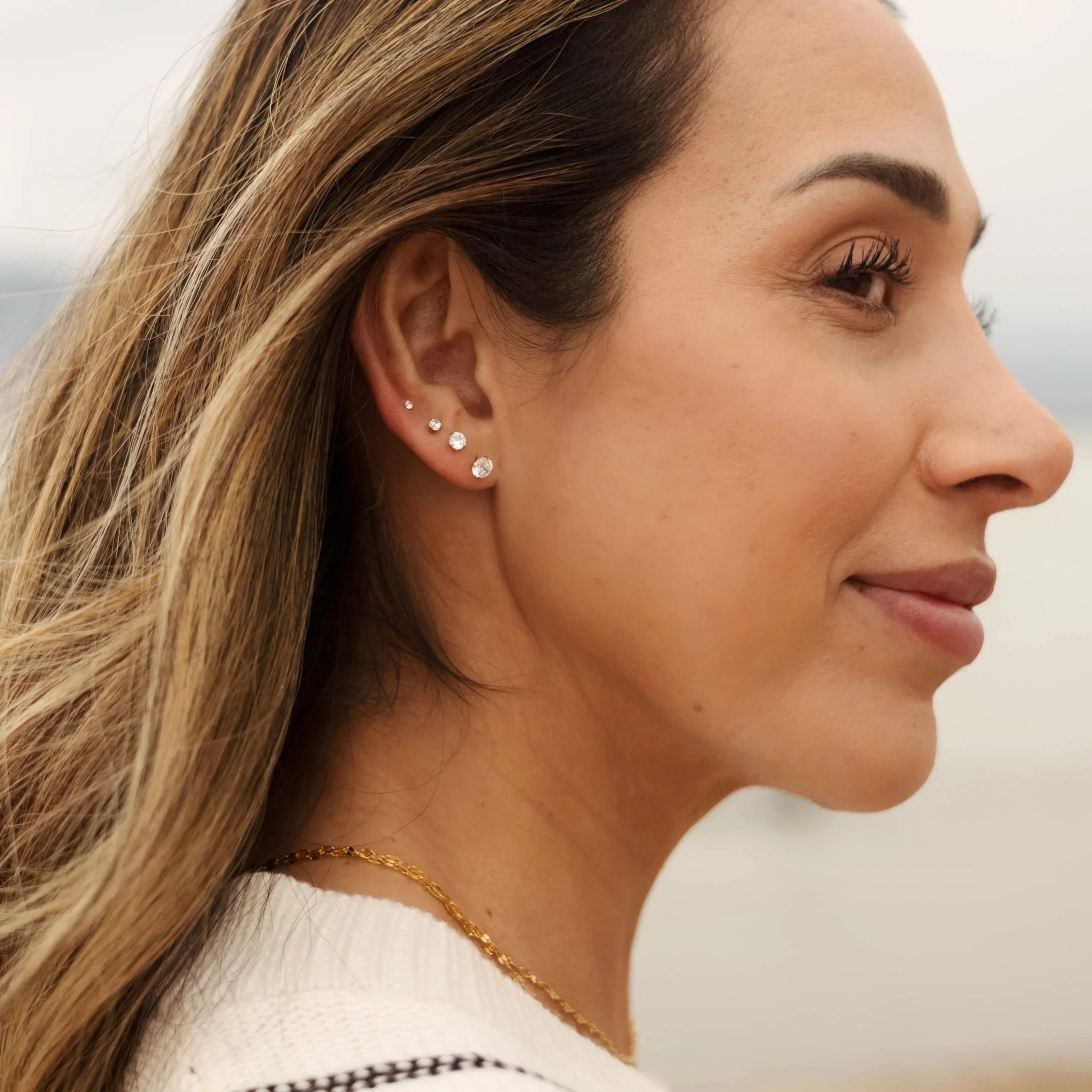 Solitaire 4mm Flat Back Stud