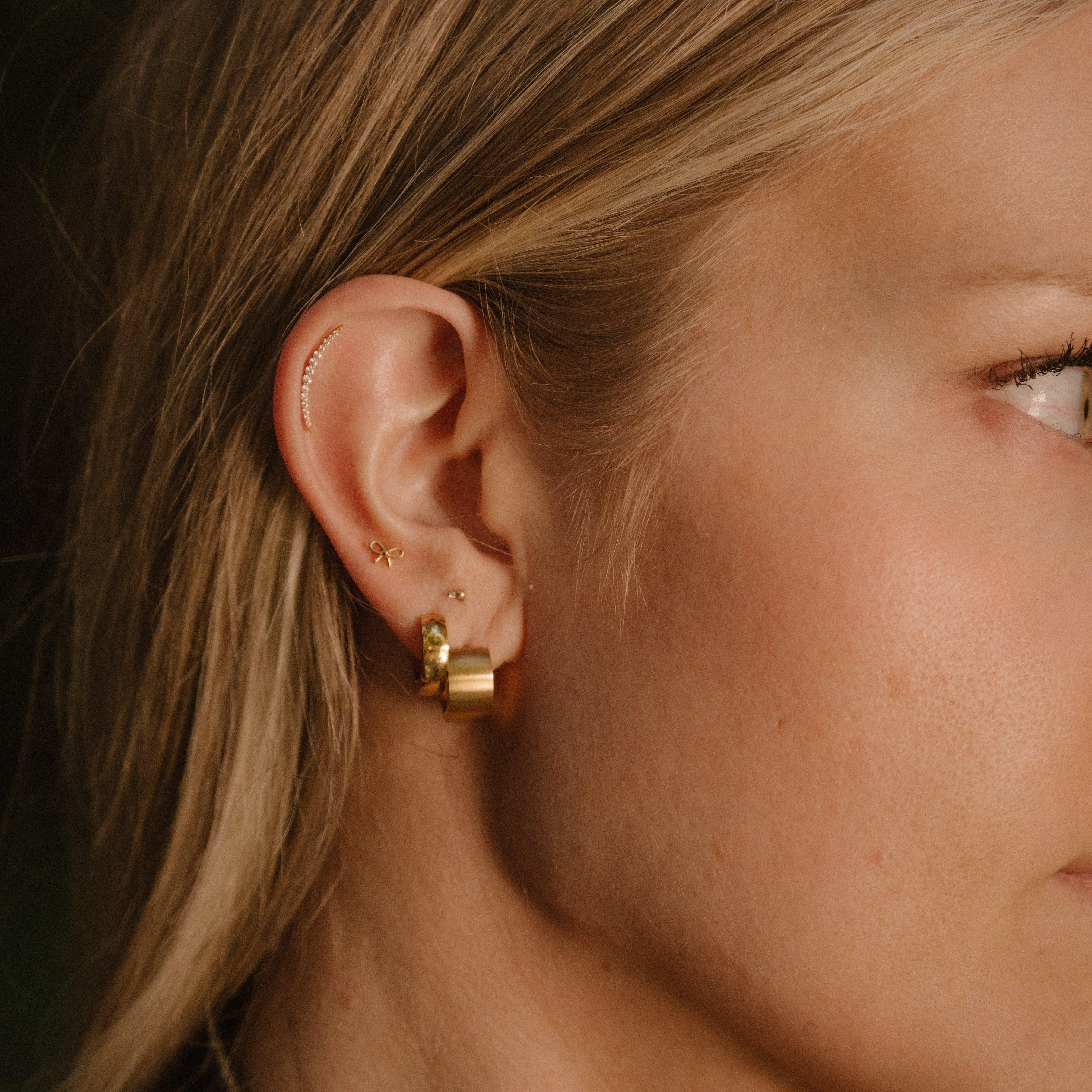Stiletto Flat Back Stud