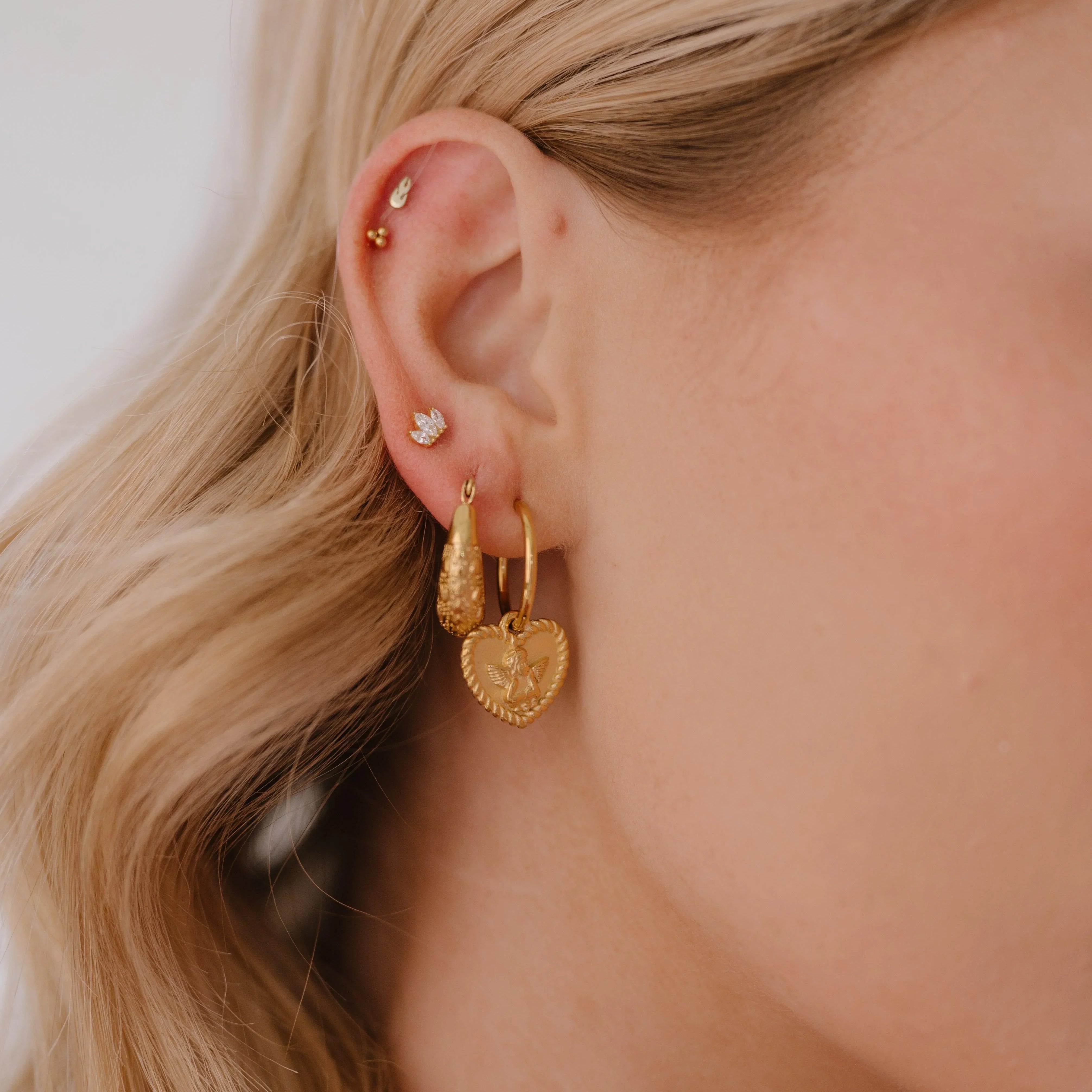 Flame Flat Back Stud
