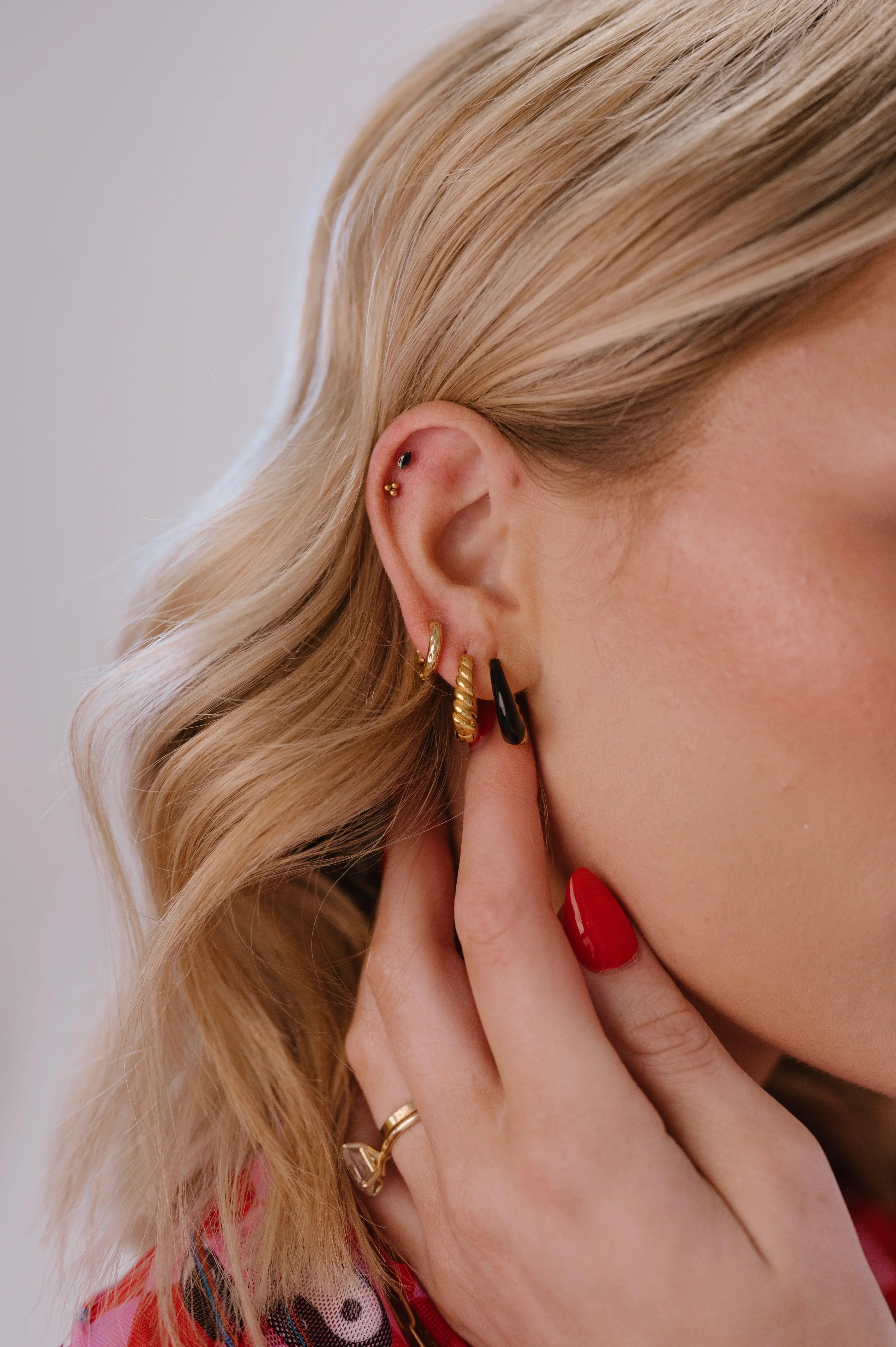 Tri-ball Flat Back Stud