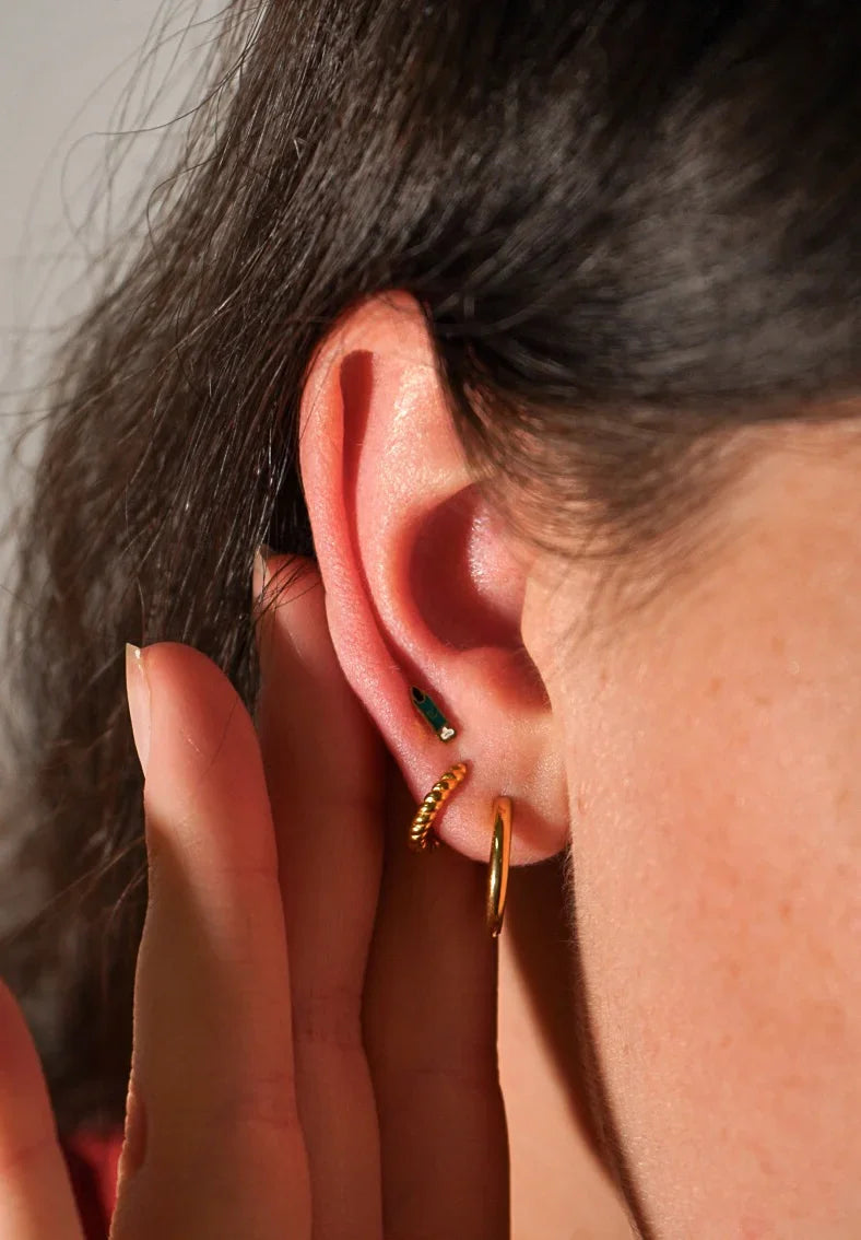 Zombie Finger Enamel Flat Back Stud