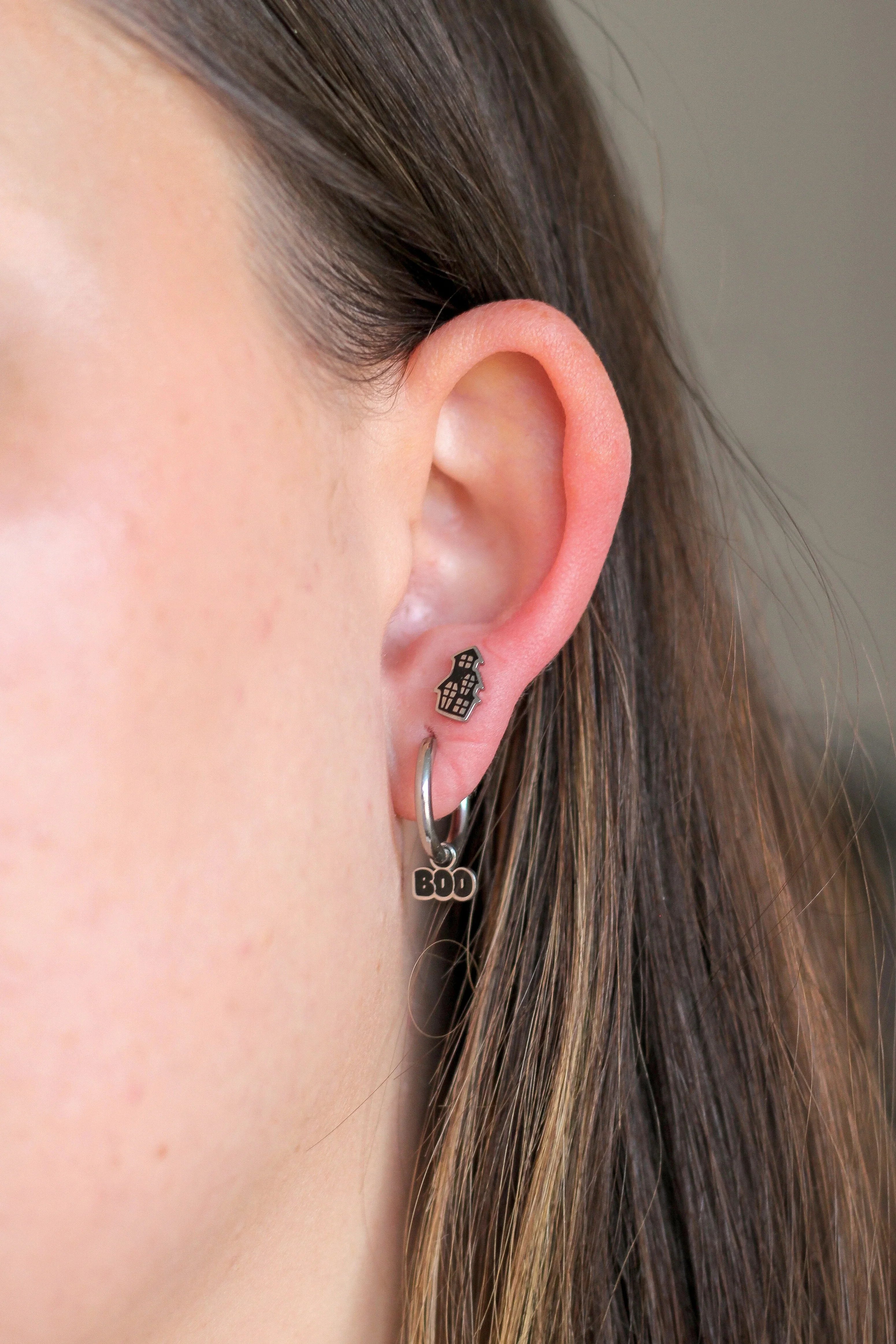 Haunted House Enamel Flat Back Stud