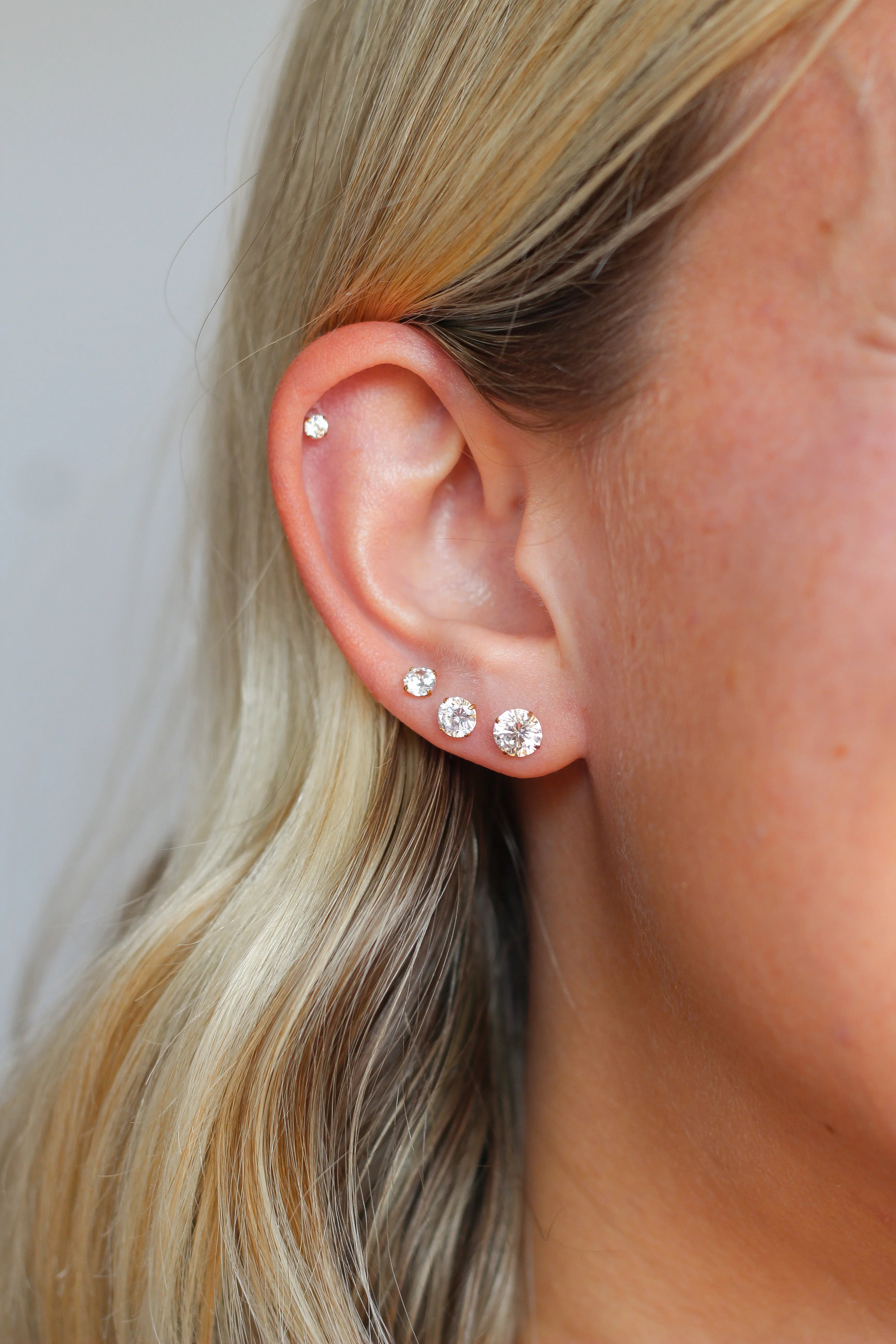 Solitaire 6mm Flat Back Stud