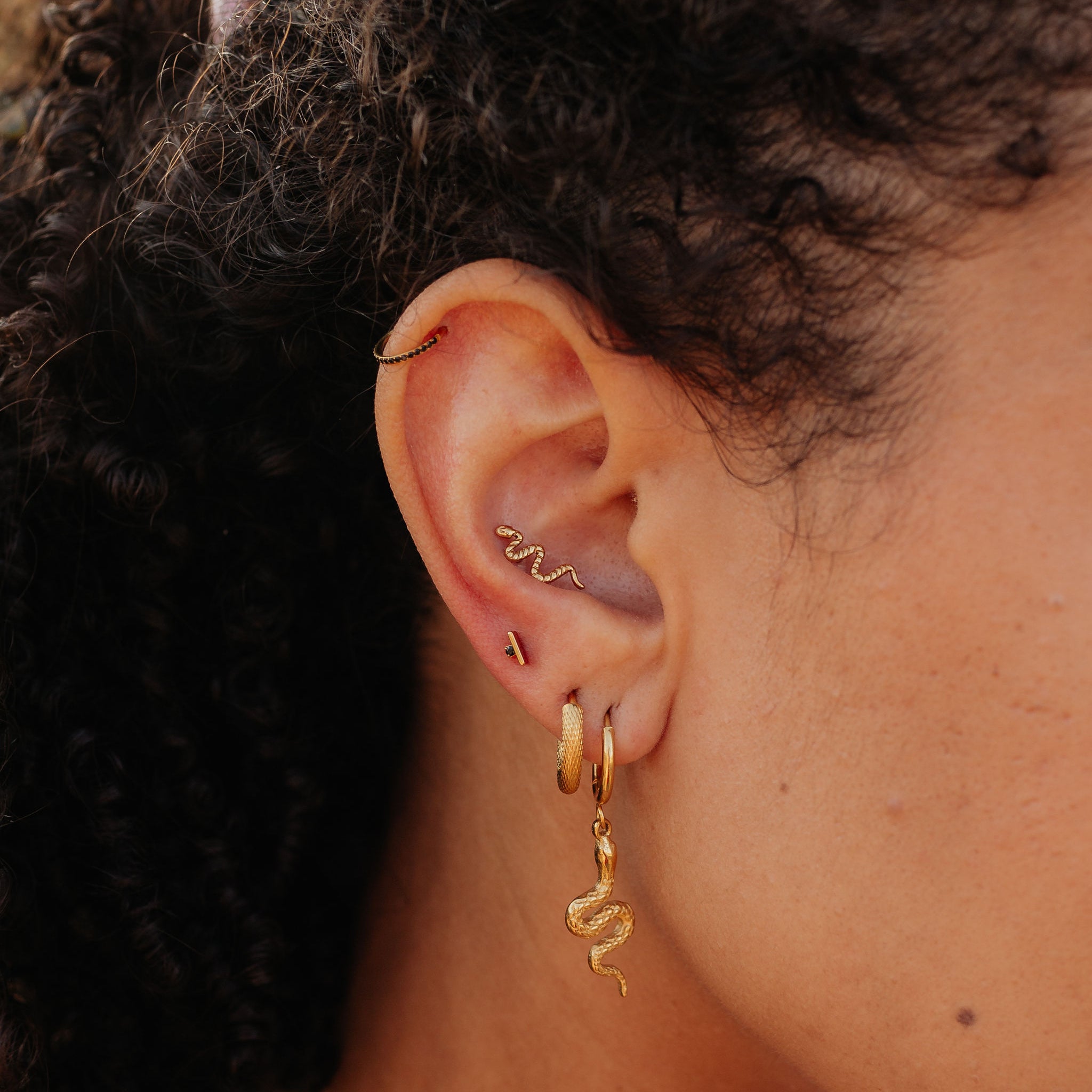Snake Flat Back Stud