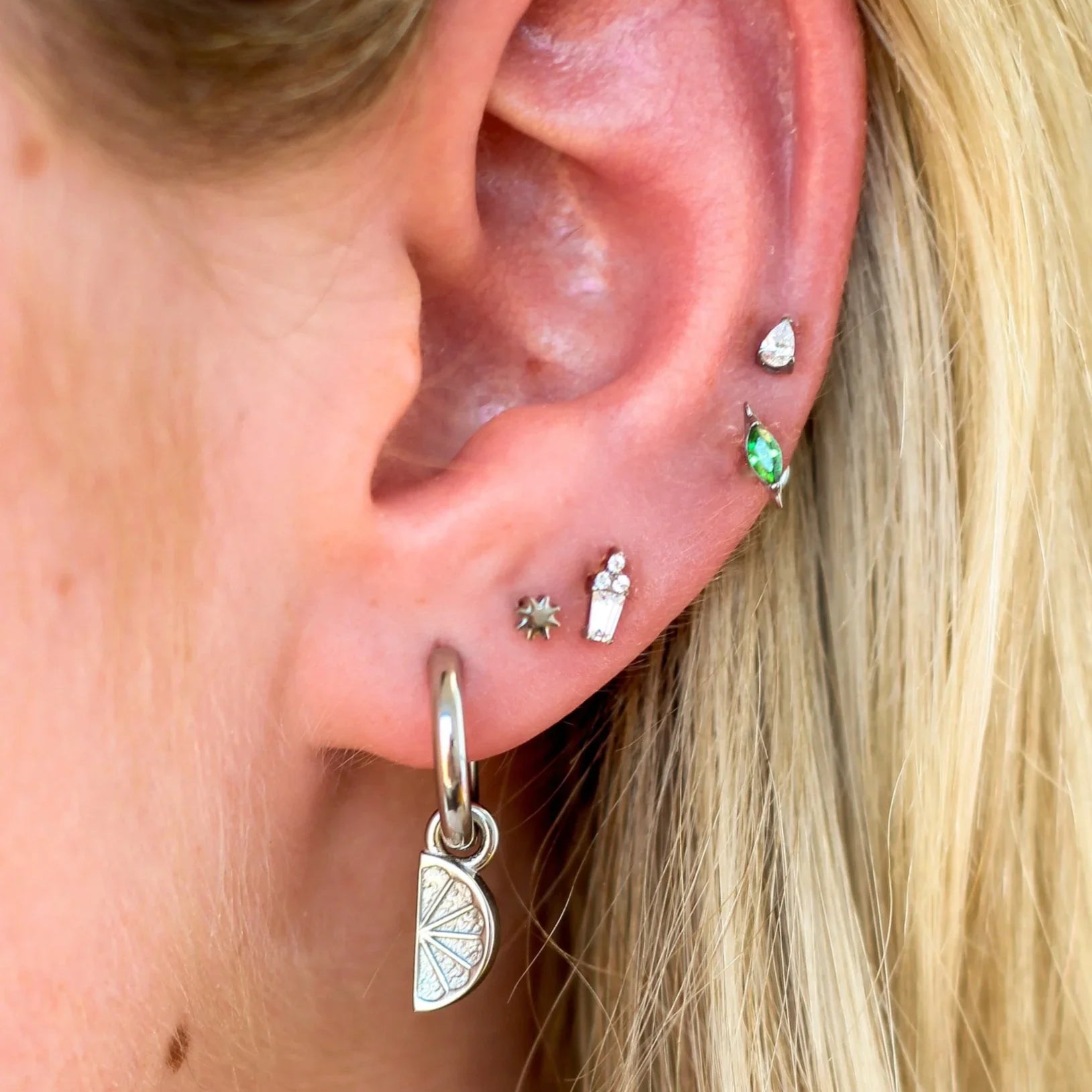 Fizzy Flat Back Stud