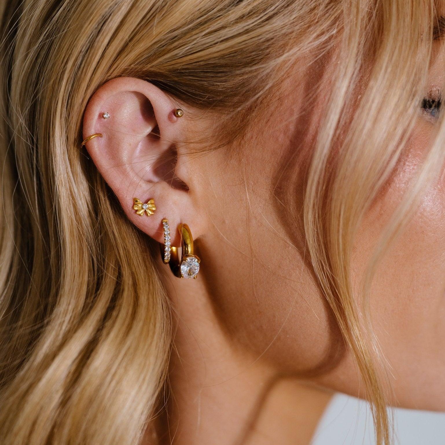 Sweetheart Bow Flat Back Stud