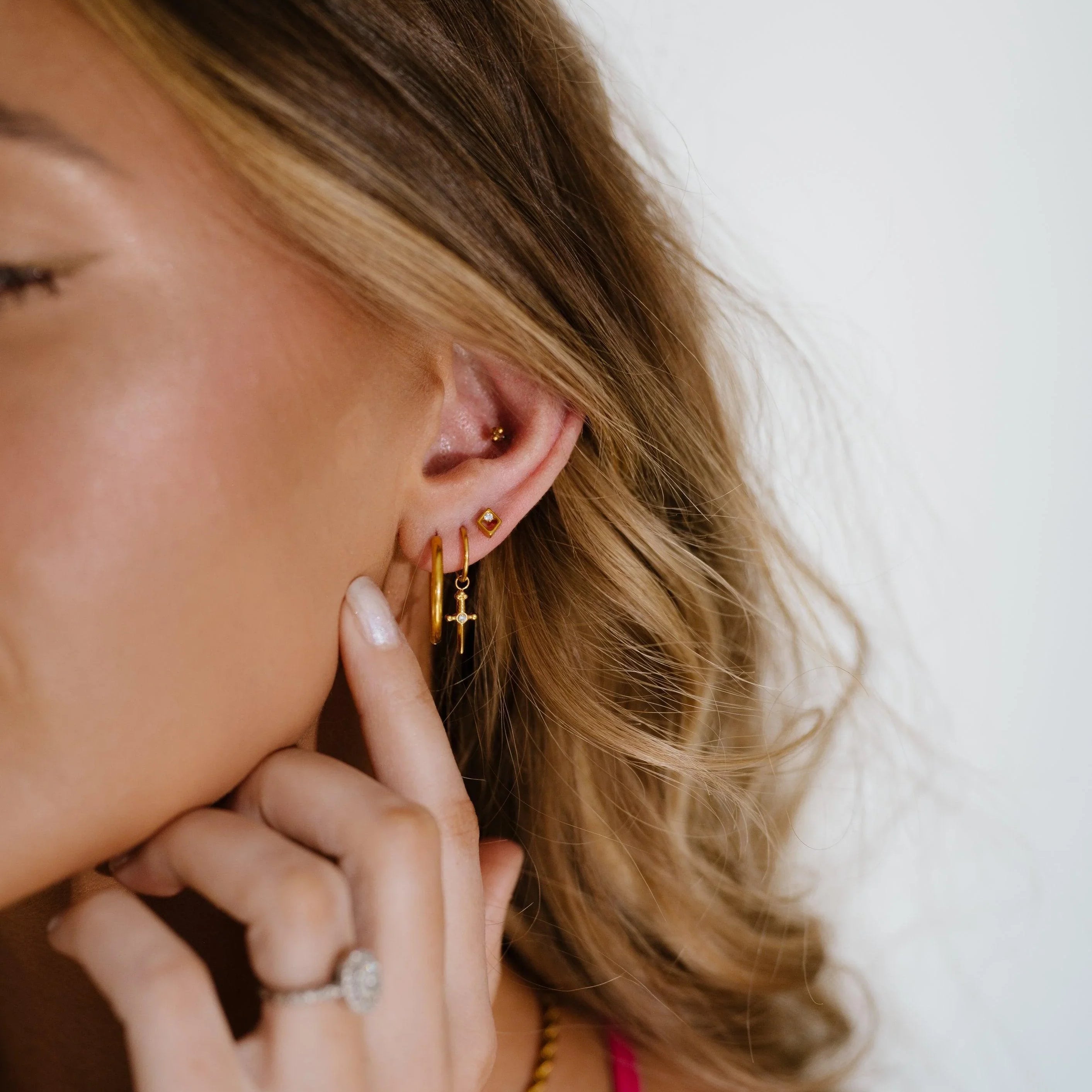 Hallmark Flat Back Stud